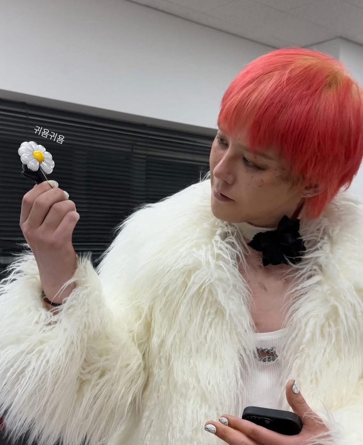 GD權志龍手燈鑰匙圈 / 應援棒 / 盆栽