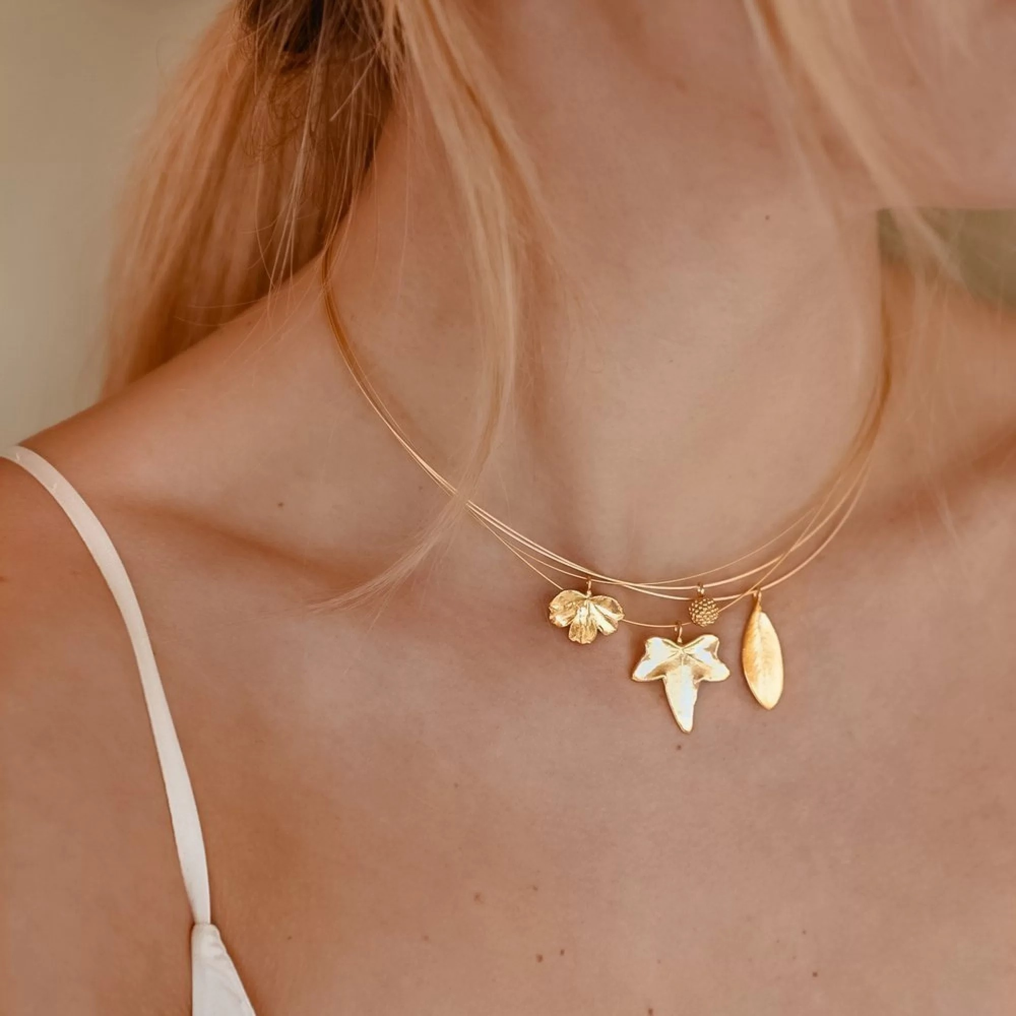 1TA0524-381 THALLO Doris Anemone Pendant Mini Steelwire Layer 24K Gold Vermeil on Sterling Silver #s349a (A-SK-E)