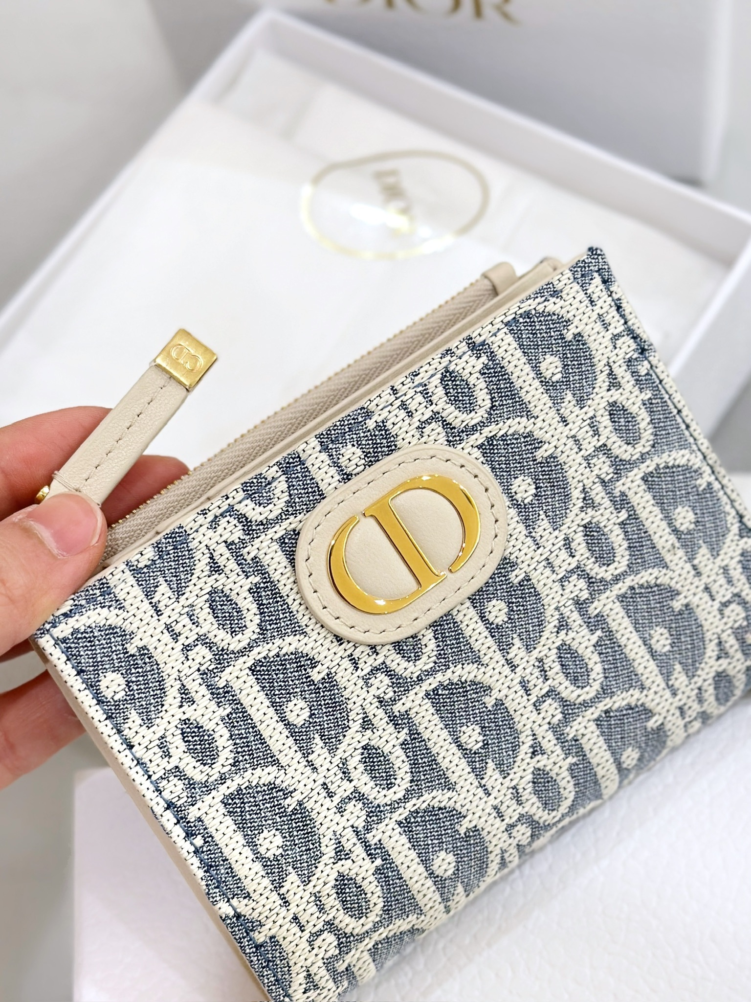 DIOR 30 Montaigne Dahlia Wallet