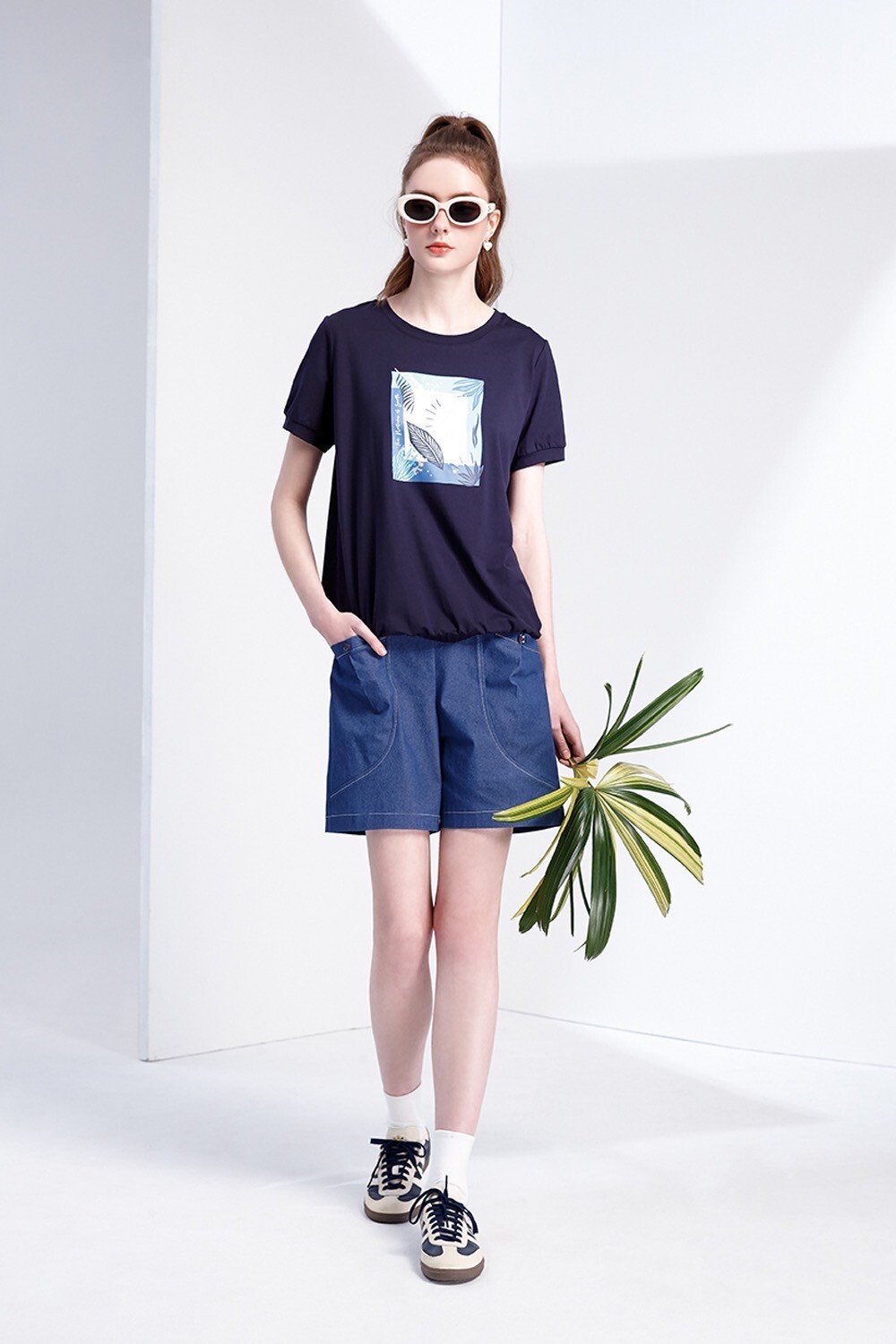 休閒渡假風葉子圖騰印花修身棉T上衣W6712