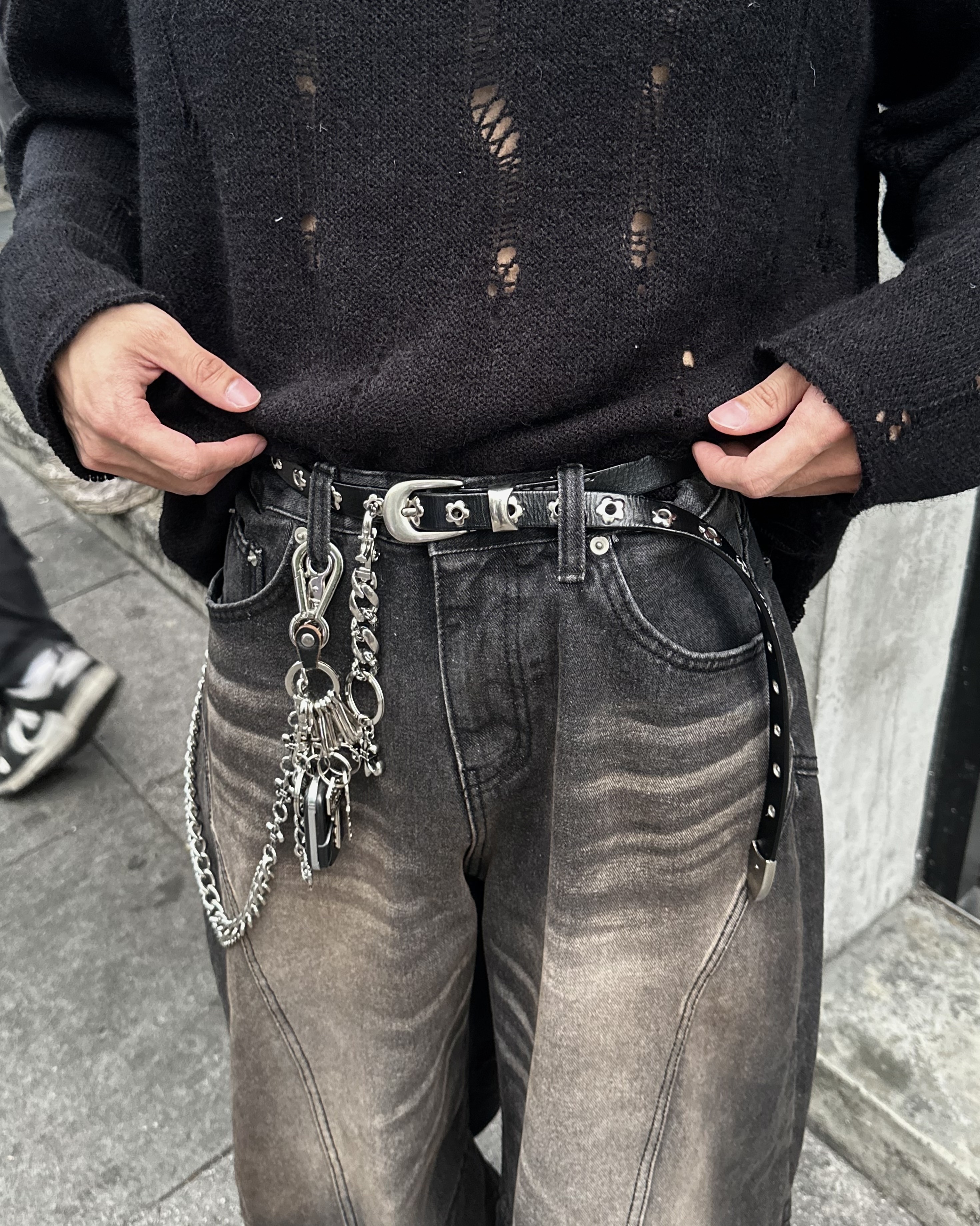 𝐇·𝐓·𝐒 韓國 梅花設計 金屬霧面 花朵扣 簡約 真皮 腰帶 配件 皮帶