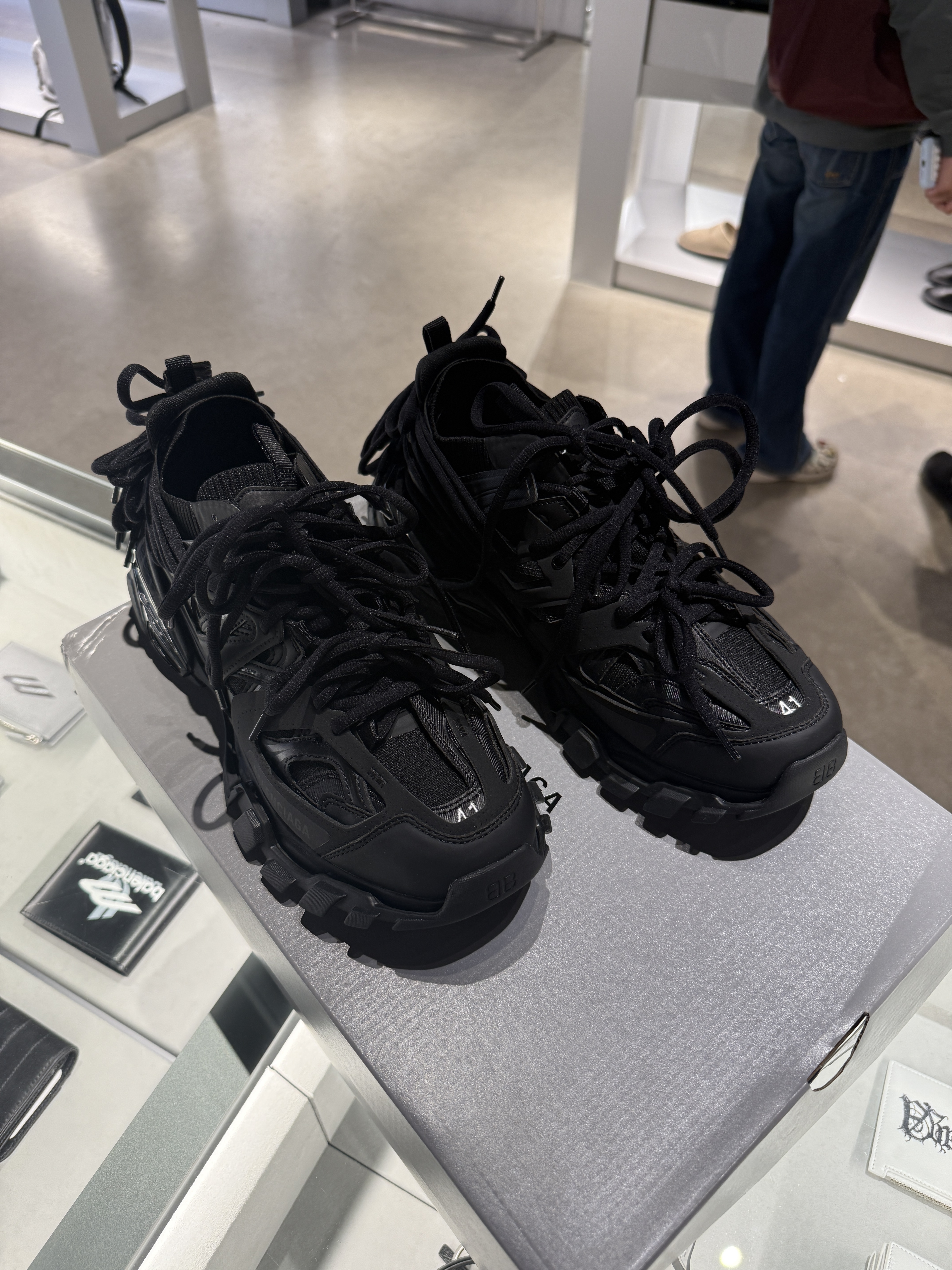 Balenciaga sneakers size 41