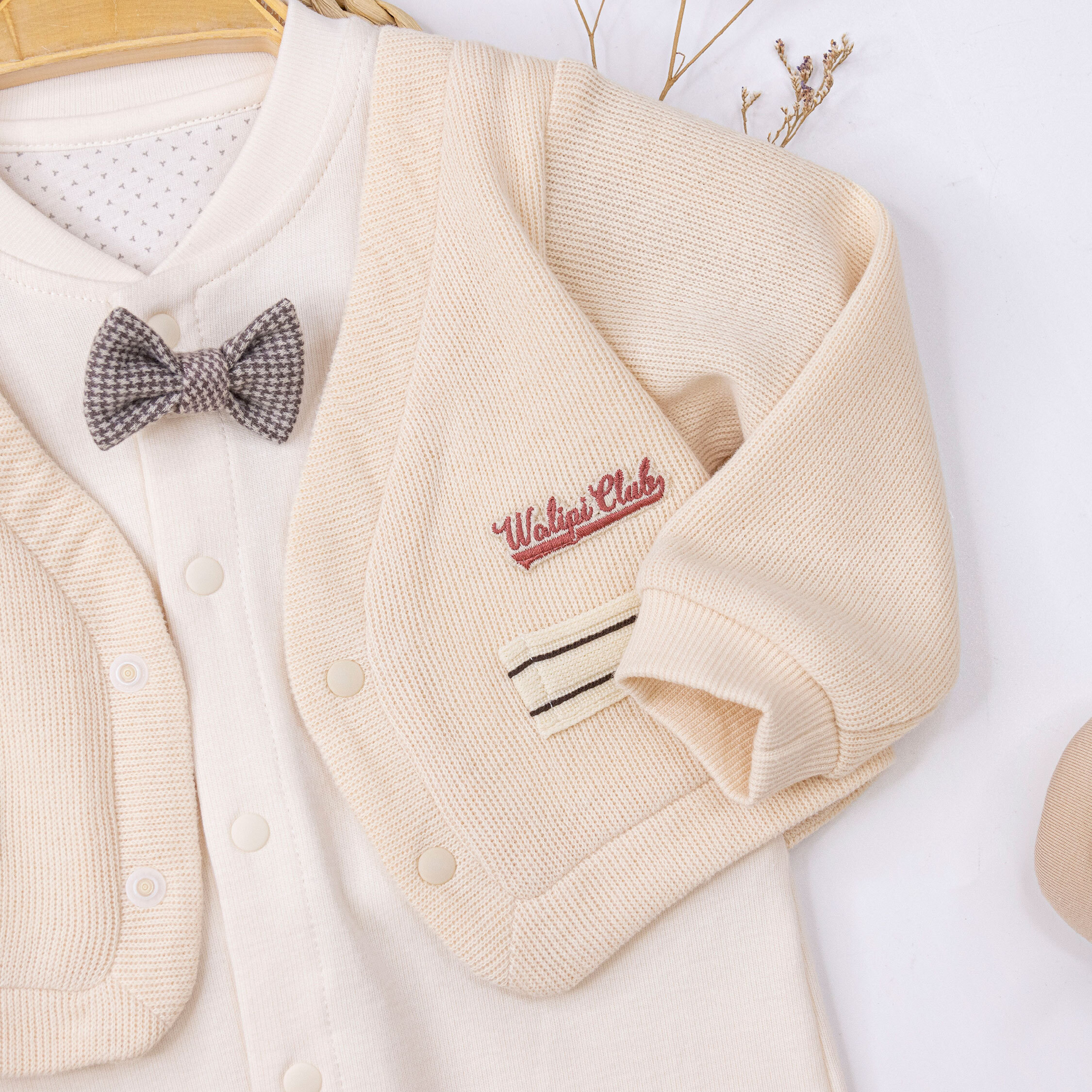 純淨系列【T3077】紳士領結假兩件長袖連身衣