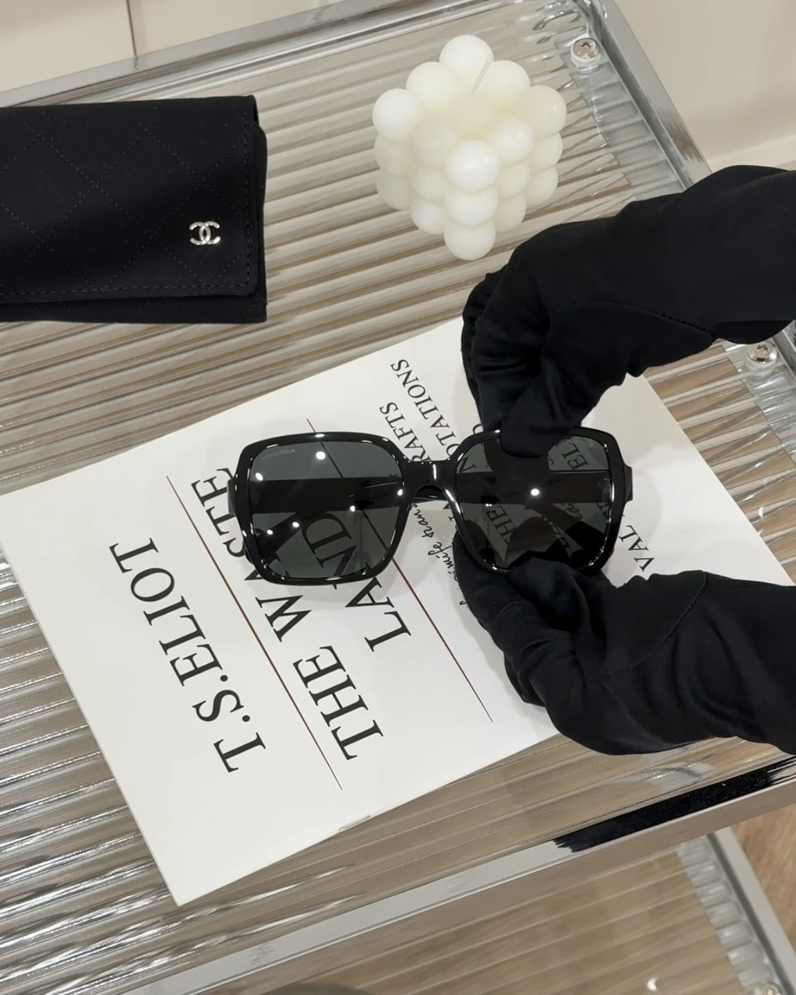 CHANEL｜字母金LOGO 墨鏡 黑色