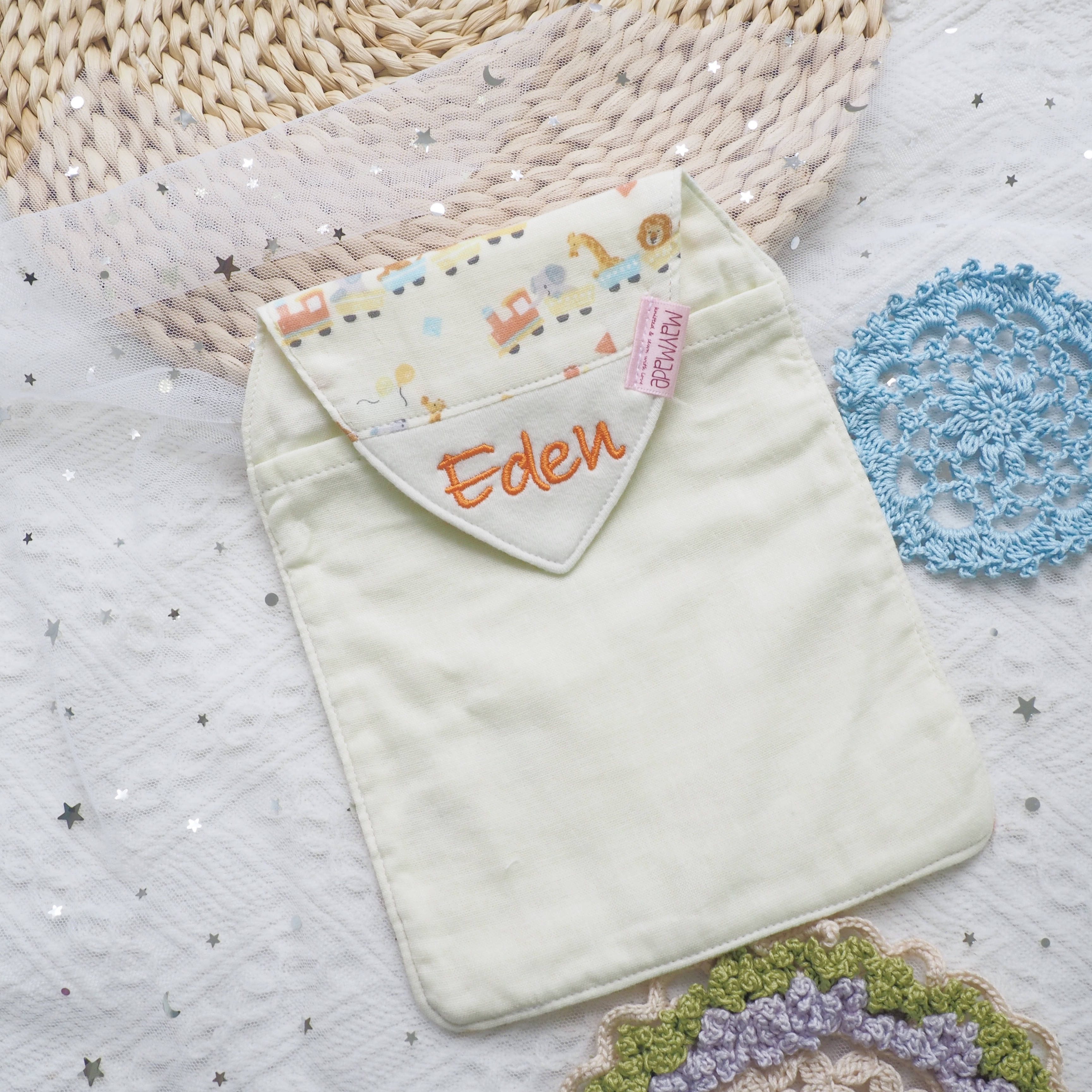 黃色動物火車圖案汗巾