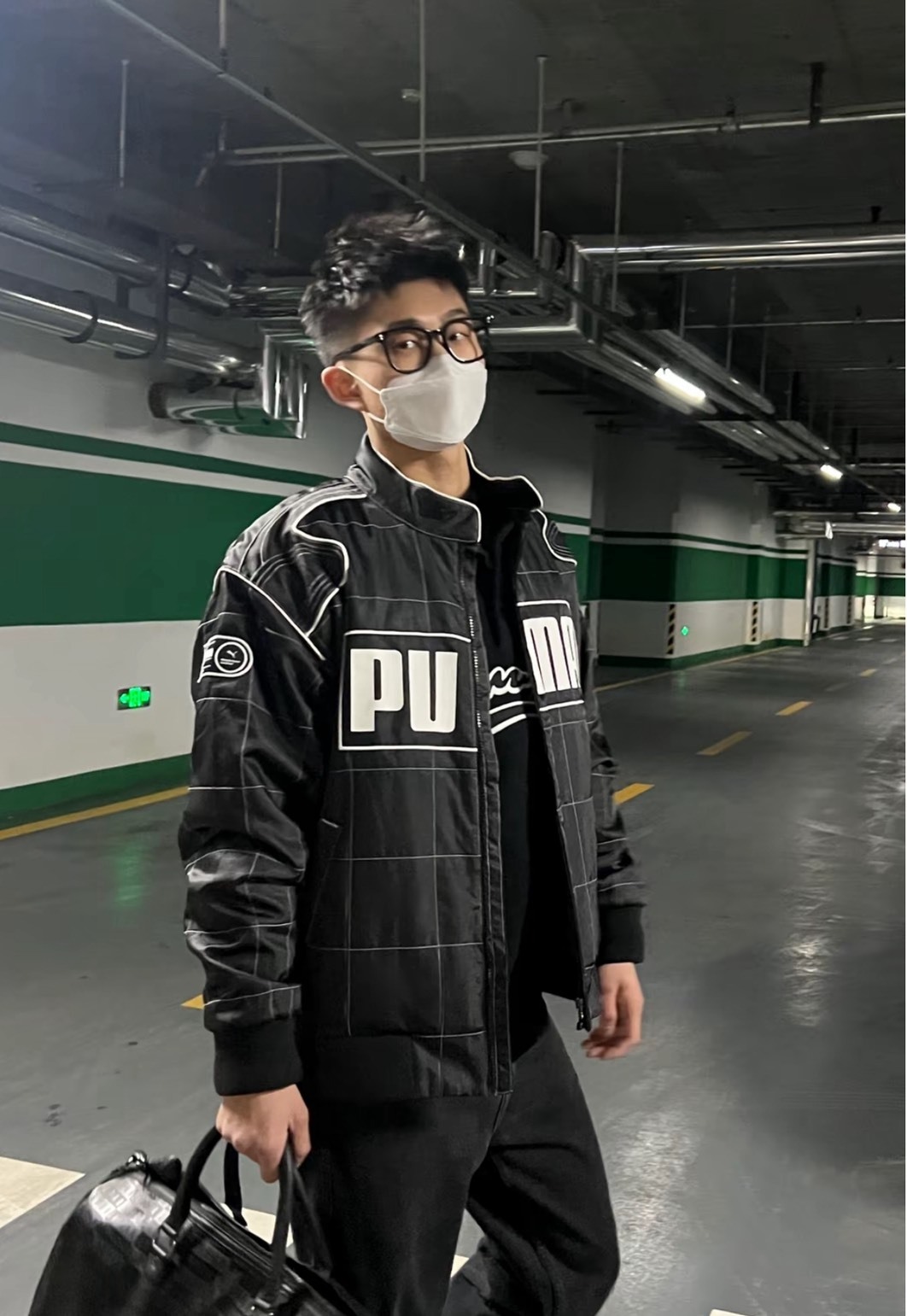 PUMA 防風保暖黑色立領棉服
