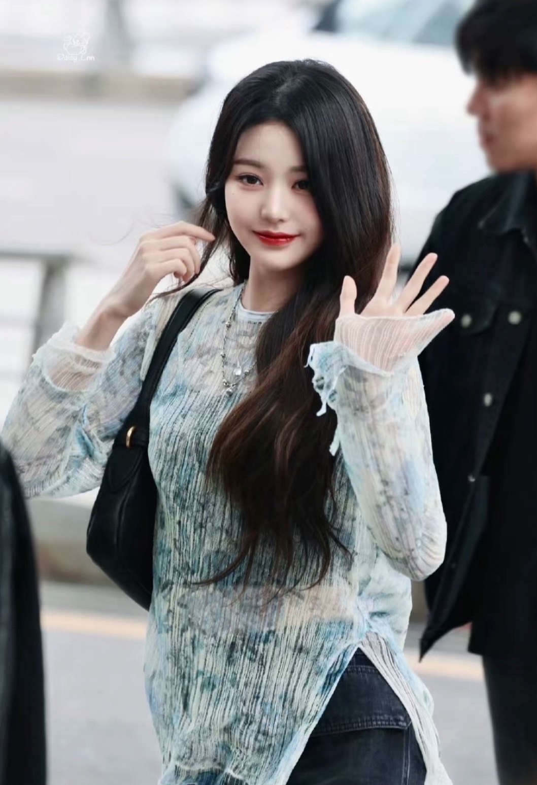 DIESEL 花卉針織長袖 淺藍款 張員瑛同款