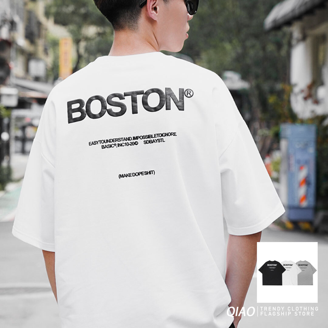 QIAO - 高級感 BOSTON 立體印花短Tee