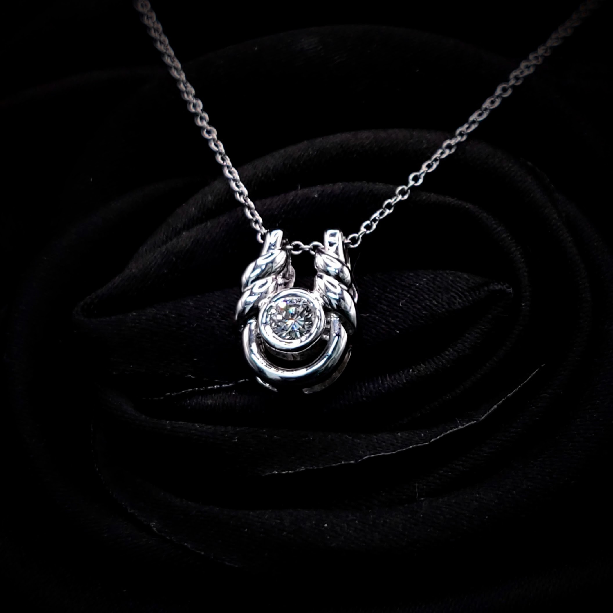 全新18K白金【單粒13份鑽石】吊墜