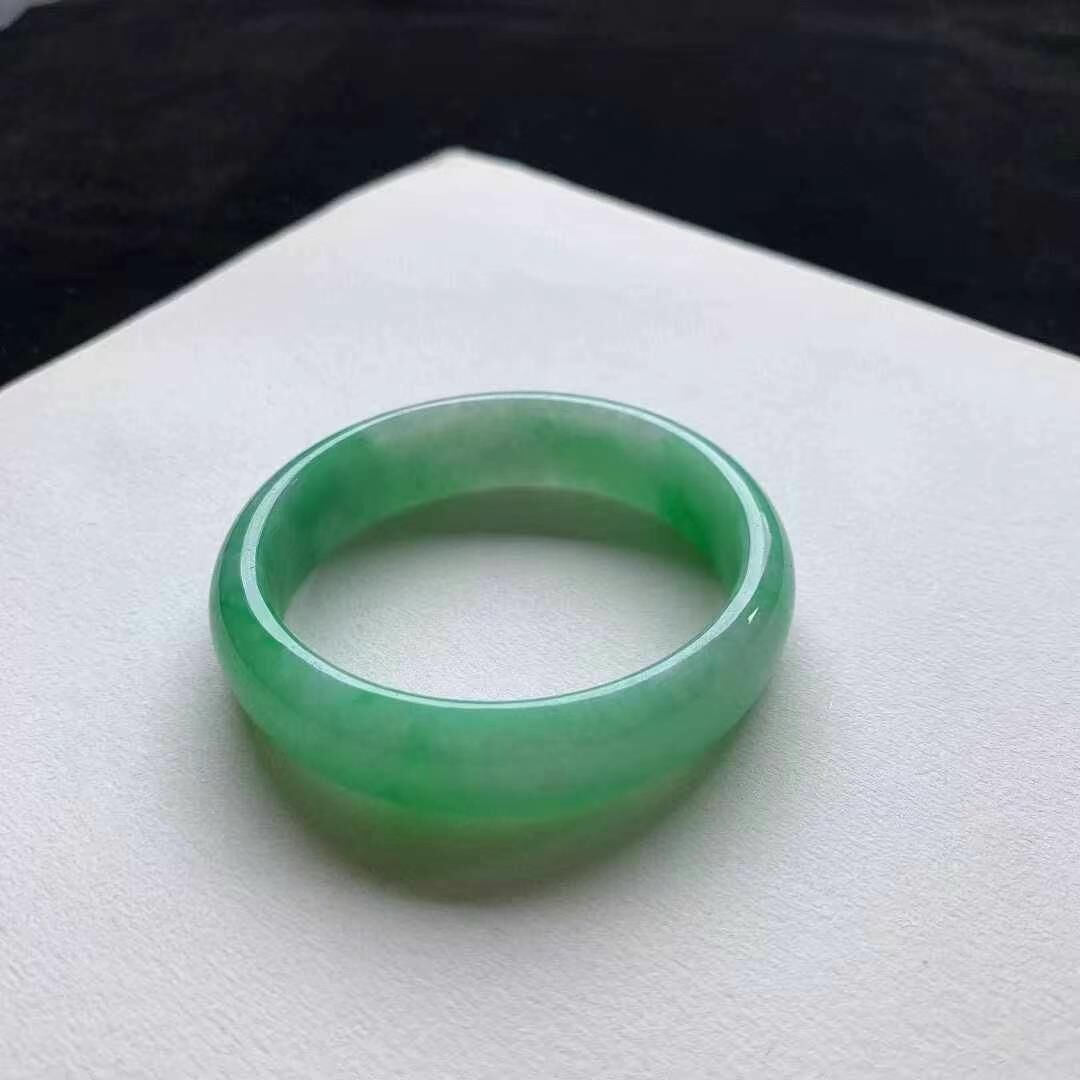陽綠翡翠貴妃手鐲,天然翡翠A玉, 緬甸玉, Jade, Jadeite