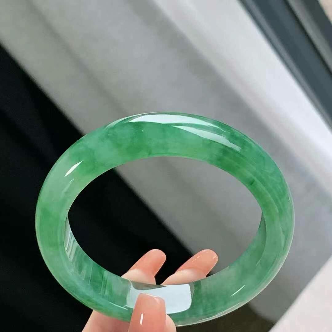 5195662 56.3mm冰芙蓉綠翡翠正圈手鐲 (56-58)