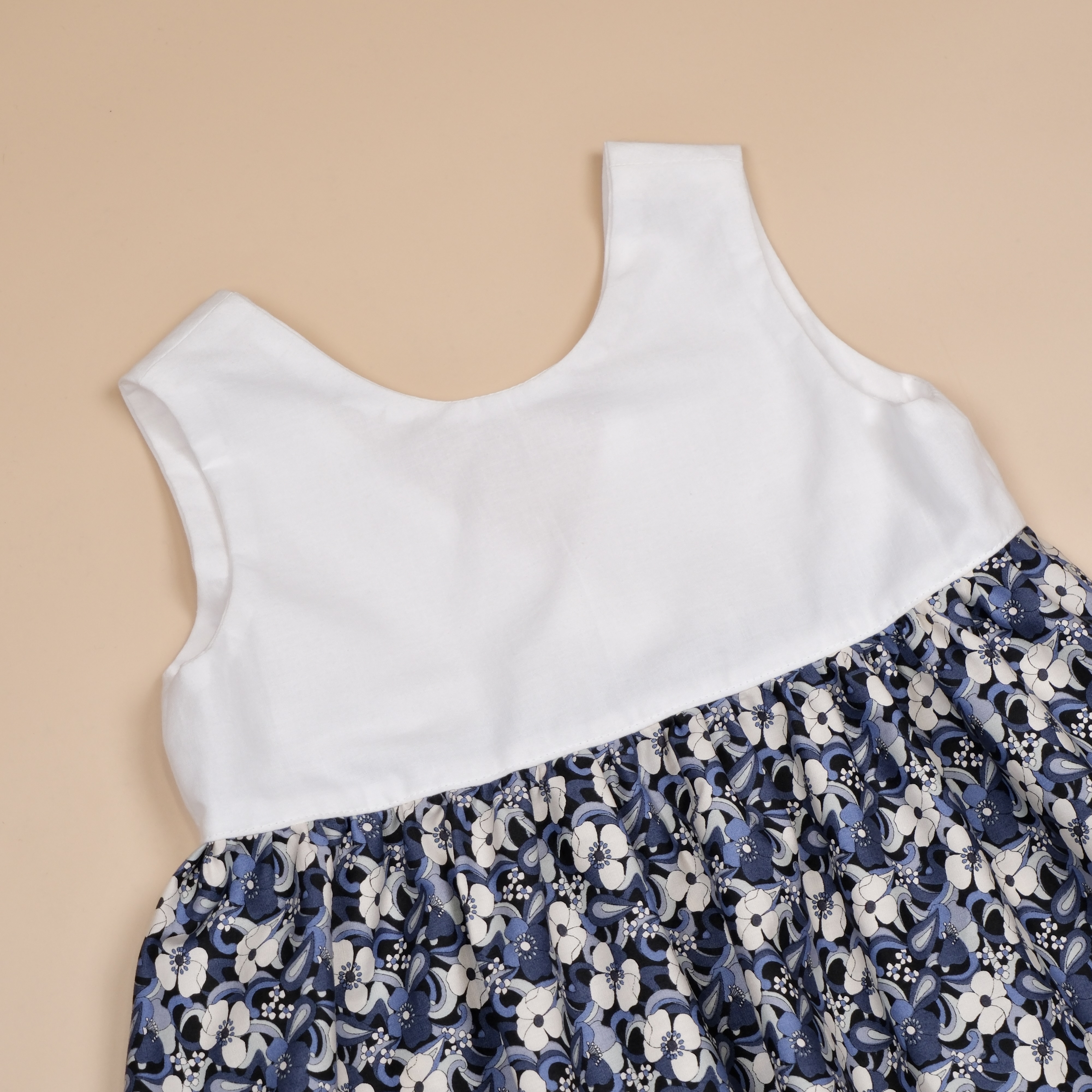 花語小日子Flower Days ❀ 星空小花 ❀ 手作女童無袖洋裝