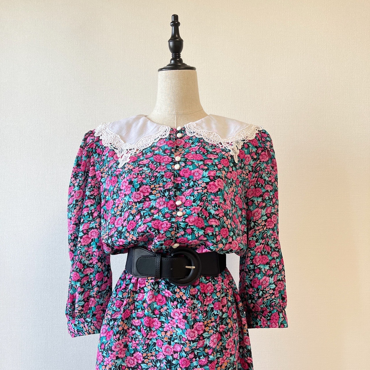 Sweet Miranda大領子碎花古著連身裙