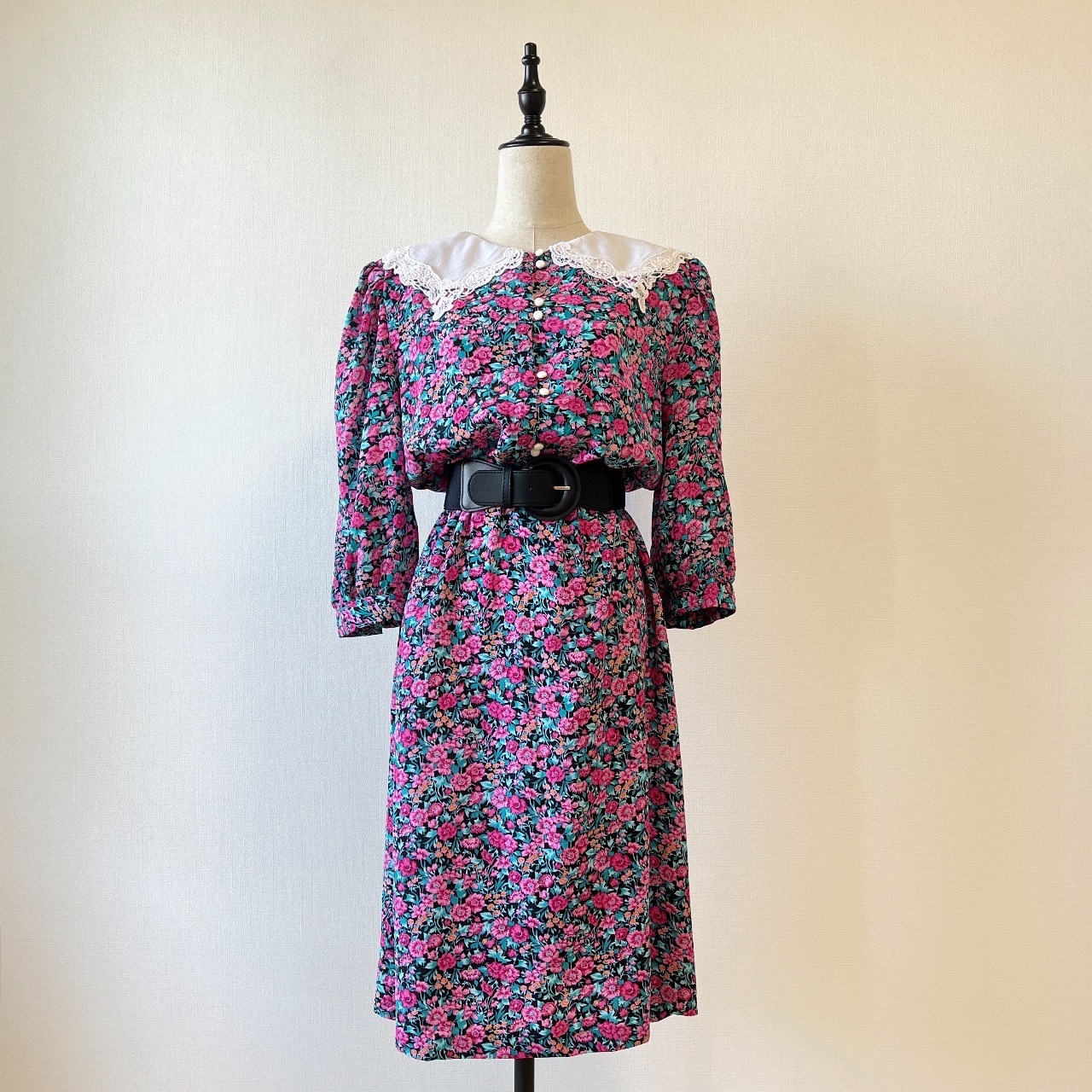 Sweet Miranda大領子碎花古著連身裙