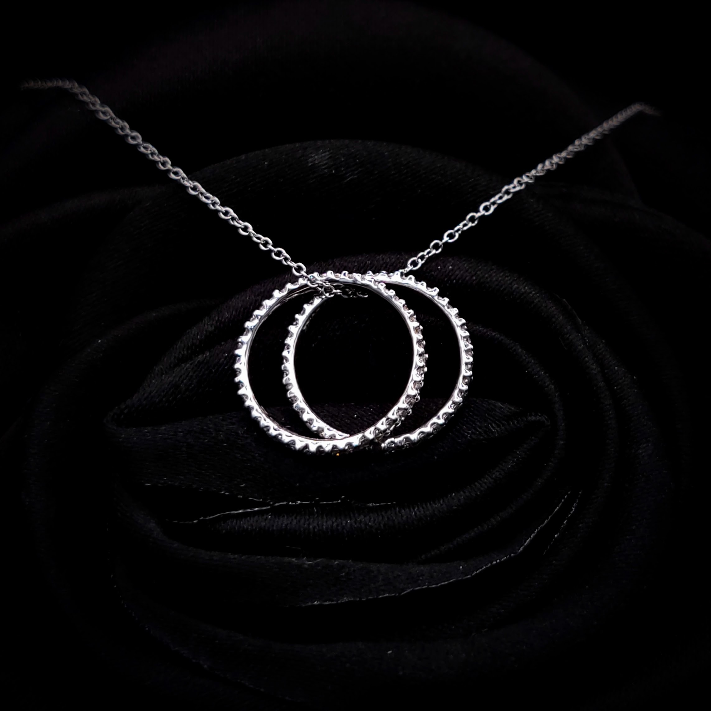 18K White Gold 0.22ct Diamond Pendant