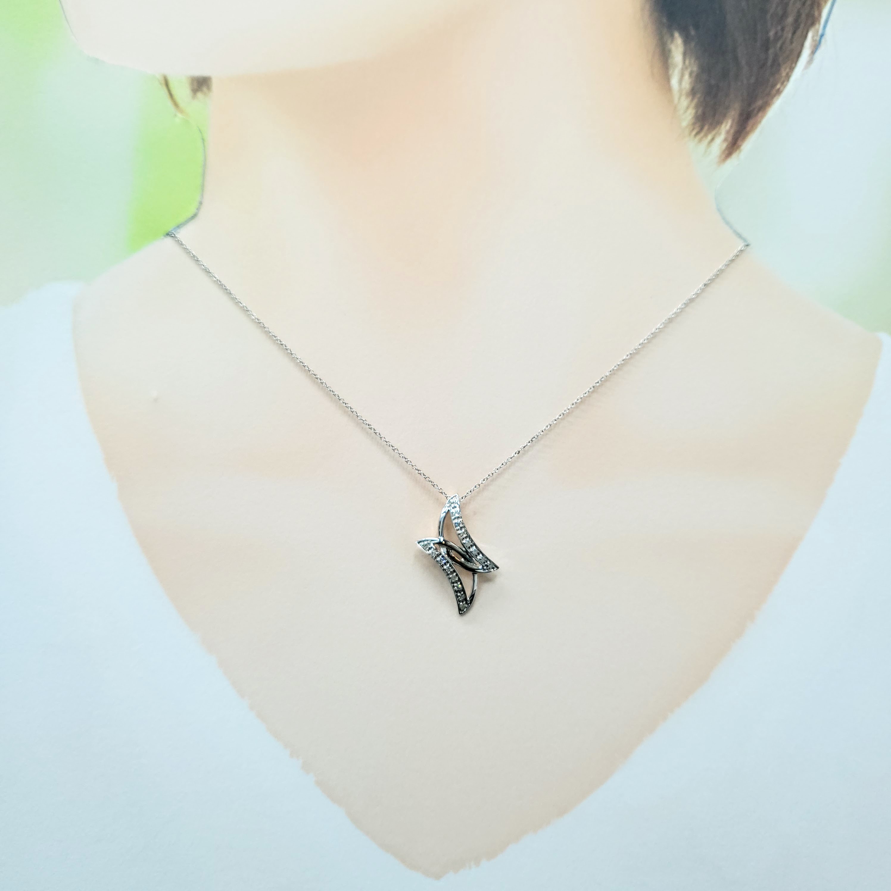 18K White Gold 0.07ct Diamond Pendant