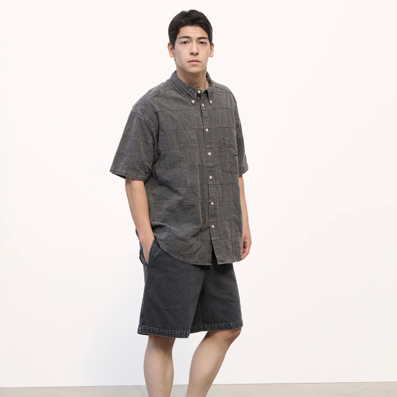 [現貨] DESCENDANT SS25 DISTRIBUTION PATCHWORK SS SHIRT PIGMENT DYE | (Blue / Gray)