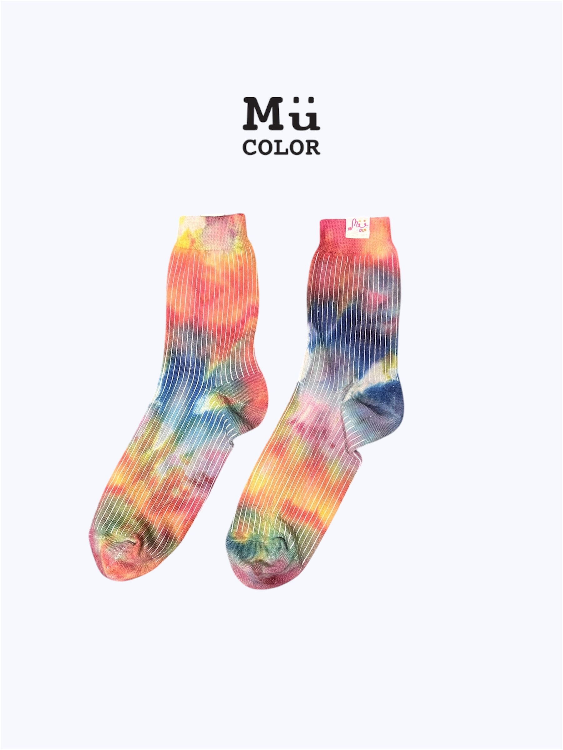 慕慕卡樂 / 渲染中筒襪