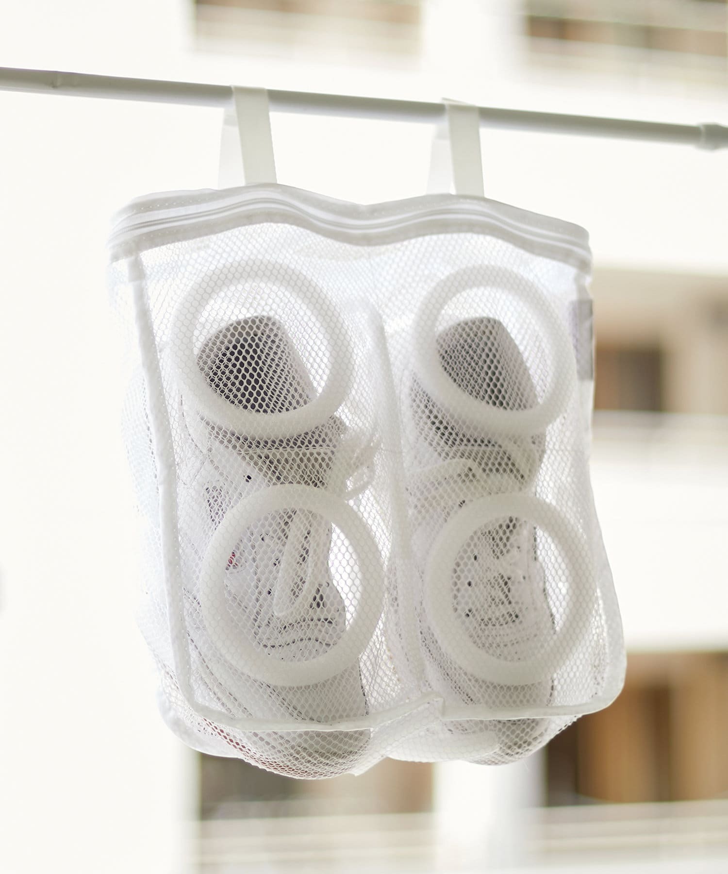 抗菌通風鞋用洗衣晾曬網袋｜3COINS 日本家居好物