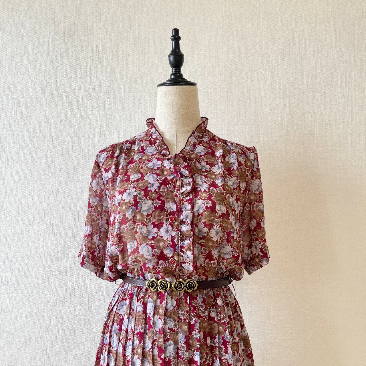 酒紅色Ruffle領雪紡質大花連身裙