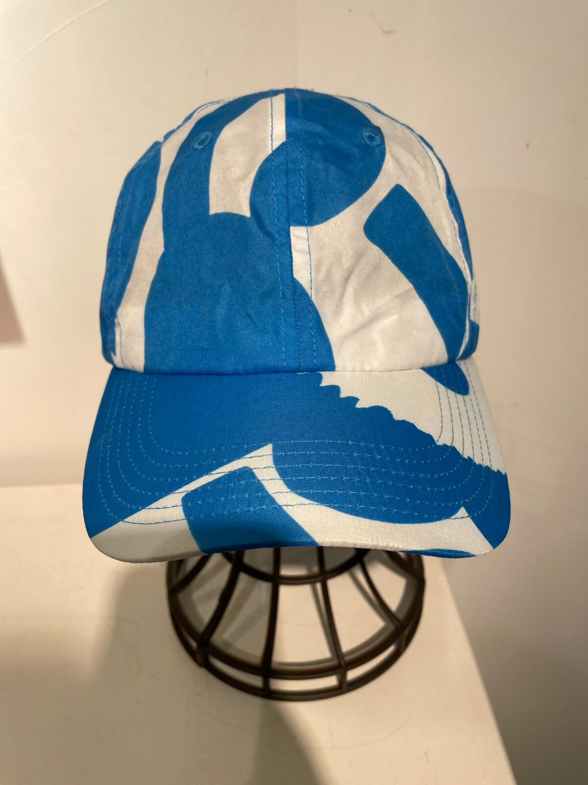 Marimekko 帽 藍白