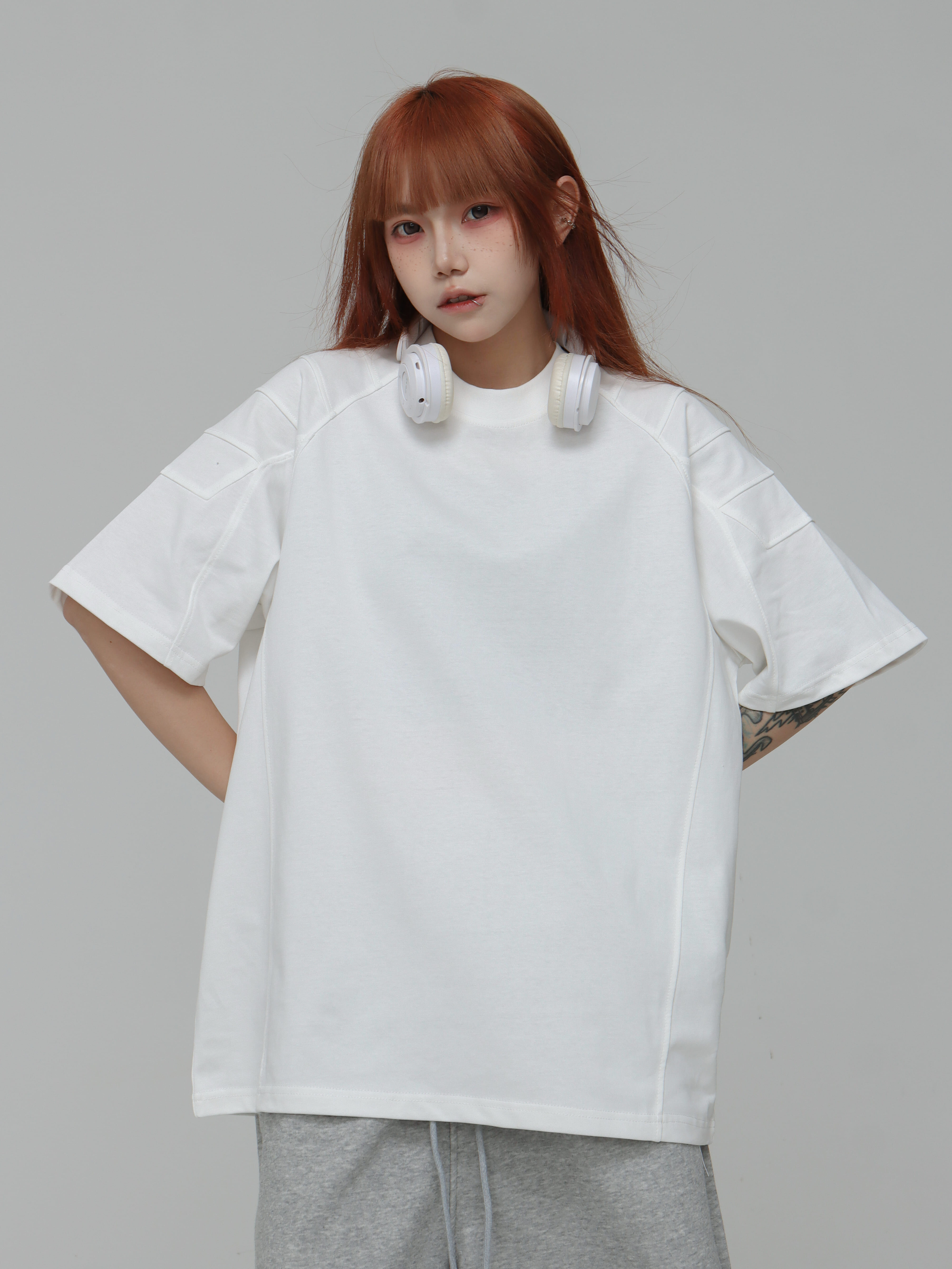 JIN UNIVERSAL 美式盔甲感縫邊條短T 短袖 上衣 TEE