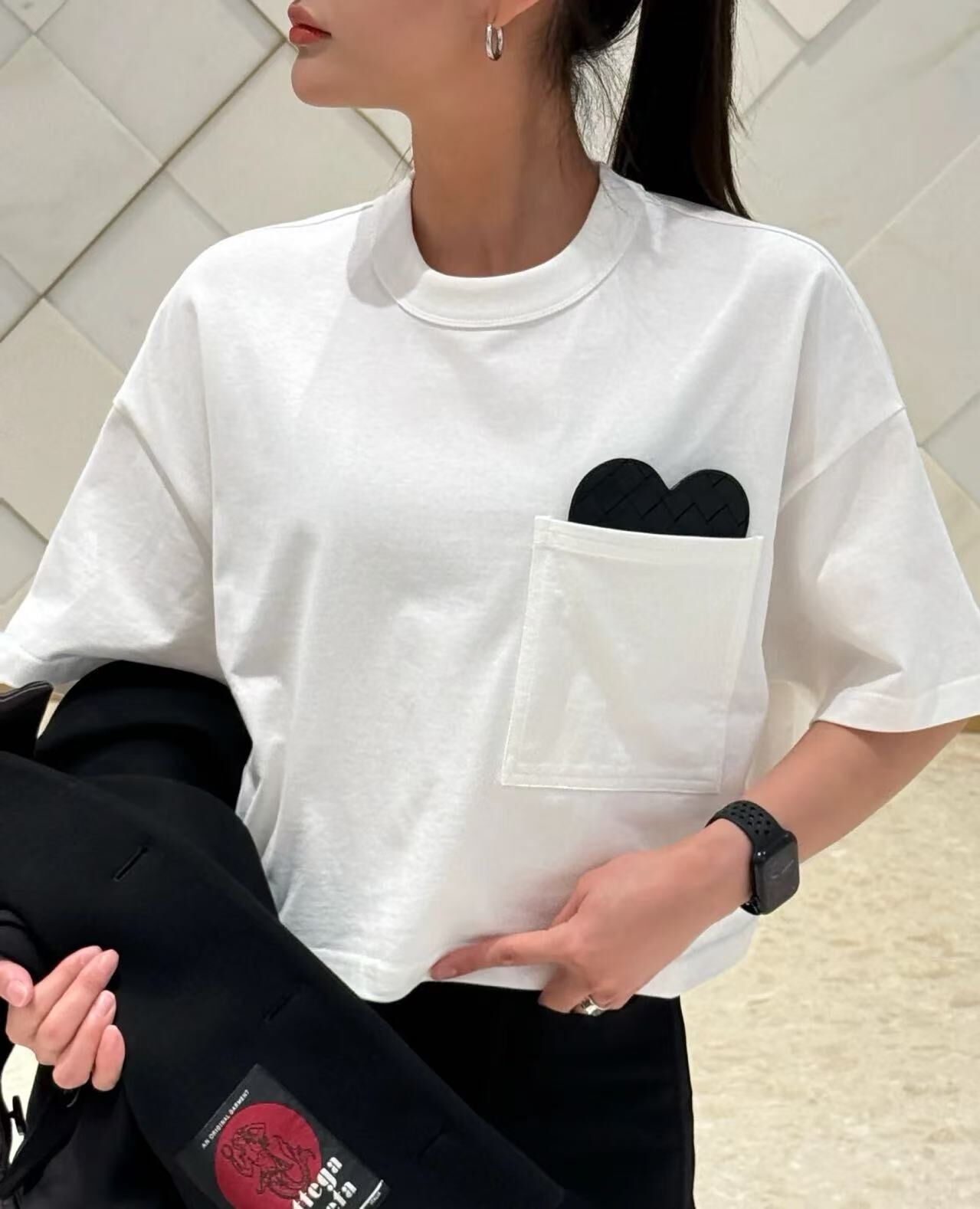 BV 編織心形白Tee(心形皮可拆)   -T