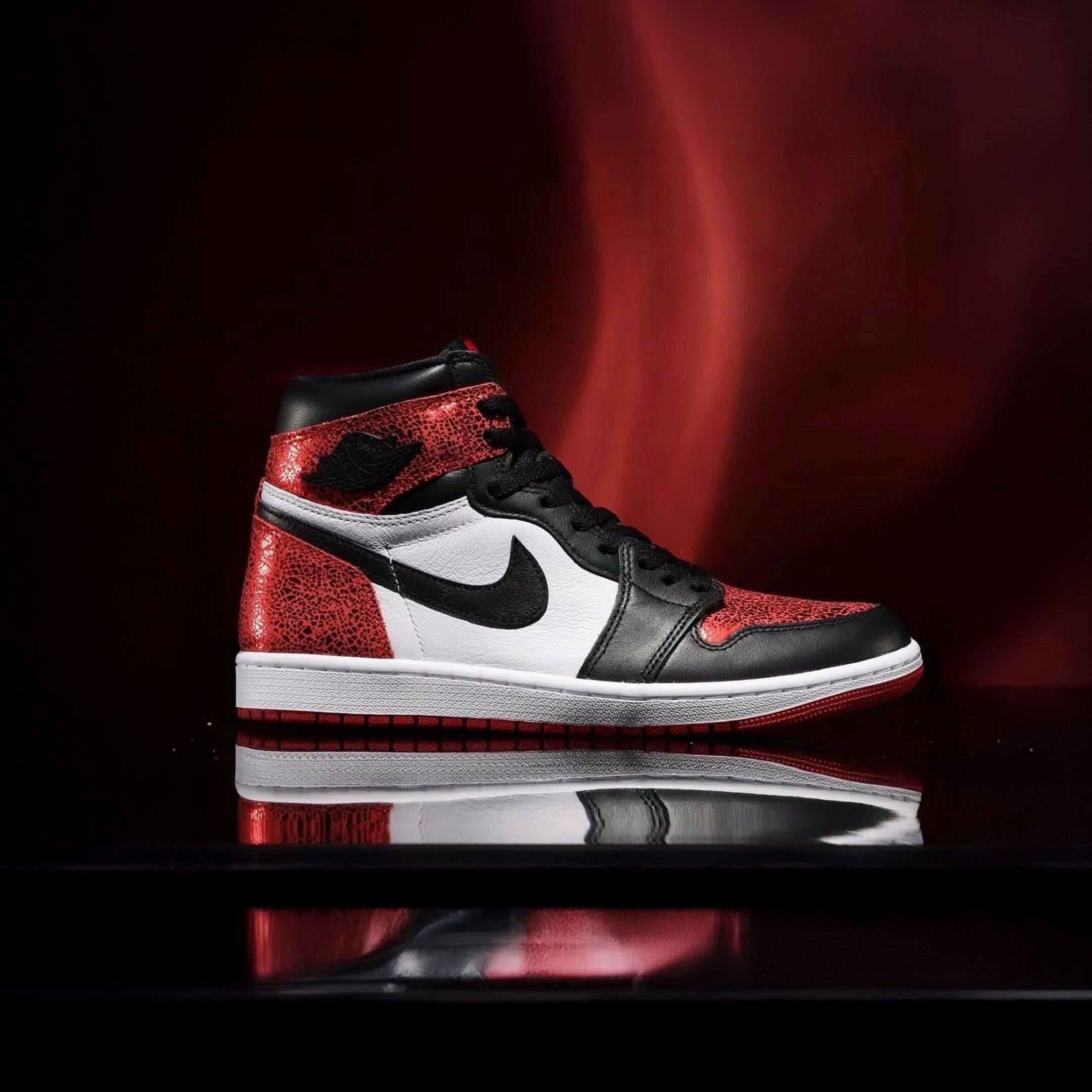 NICEDAY 代購 Air Jordan 1 Retro Ruby 黑紅 紅黑 白 亮面 拼接 裂紋 反光 FD2596-602