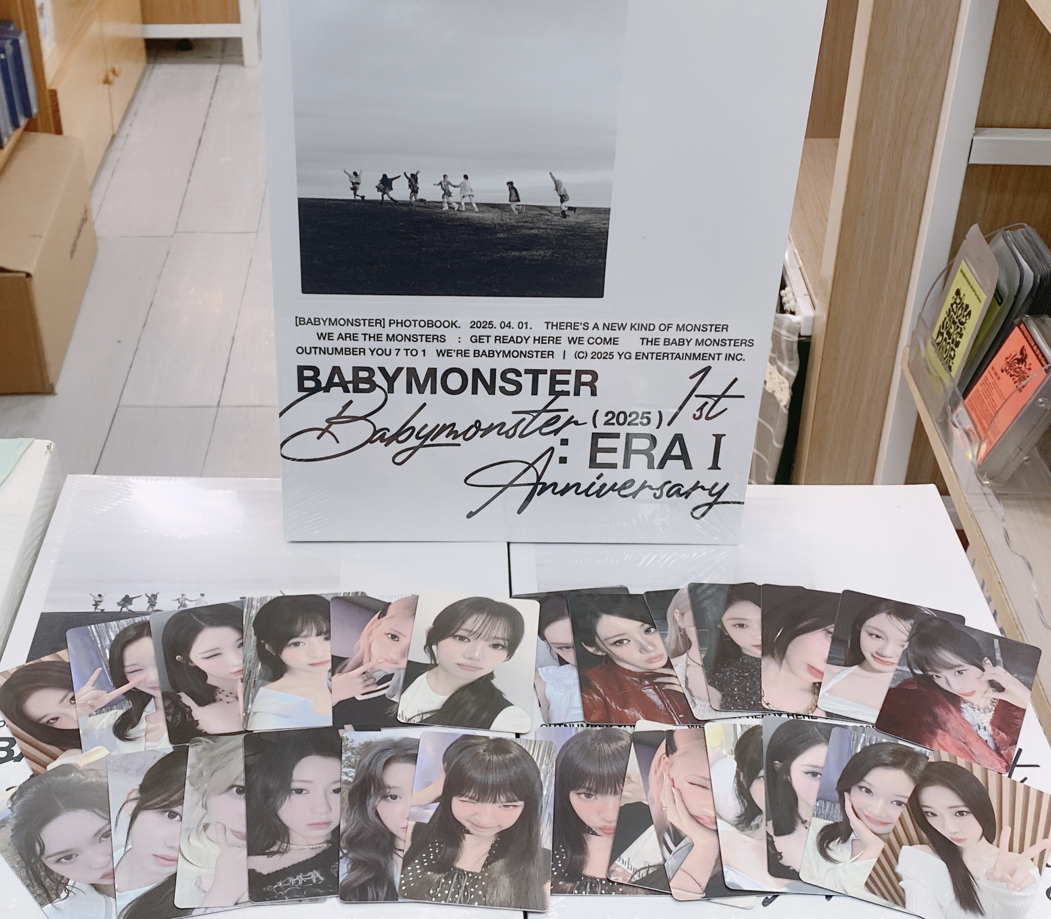 新BABYMONSTER 1周年Photobook ERA l BABYMONSTER 1周年Photobook ERA