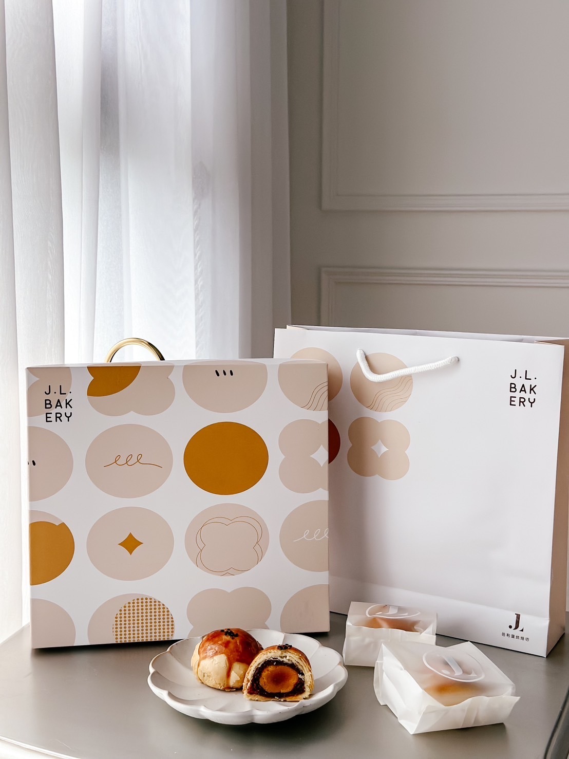 自取（經典蛋黃酥禮盒 ９入）