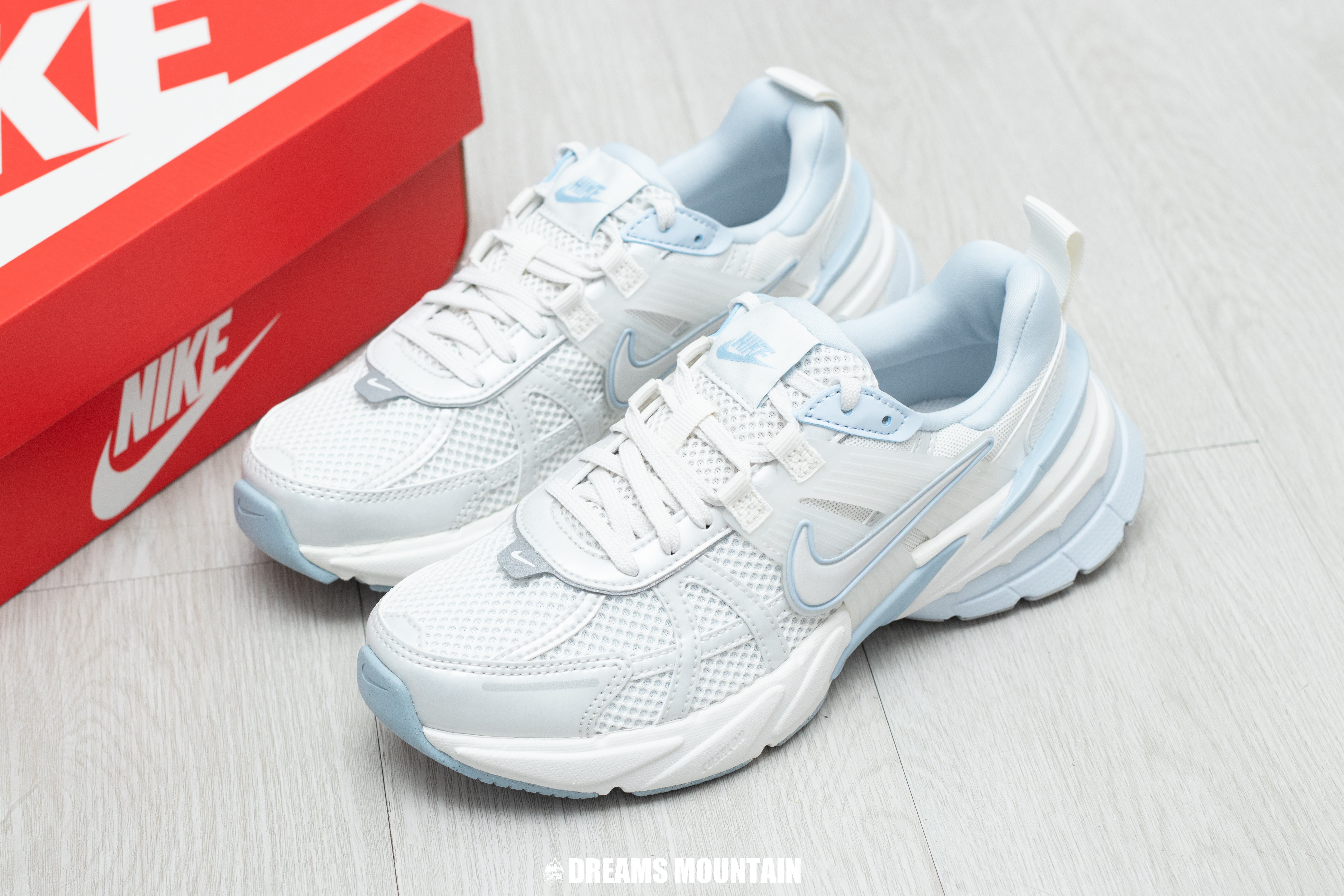 【預訂】NIKE V2K RUN "老爹鞋" 灰白冰川藍-WOMEN