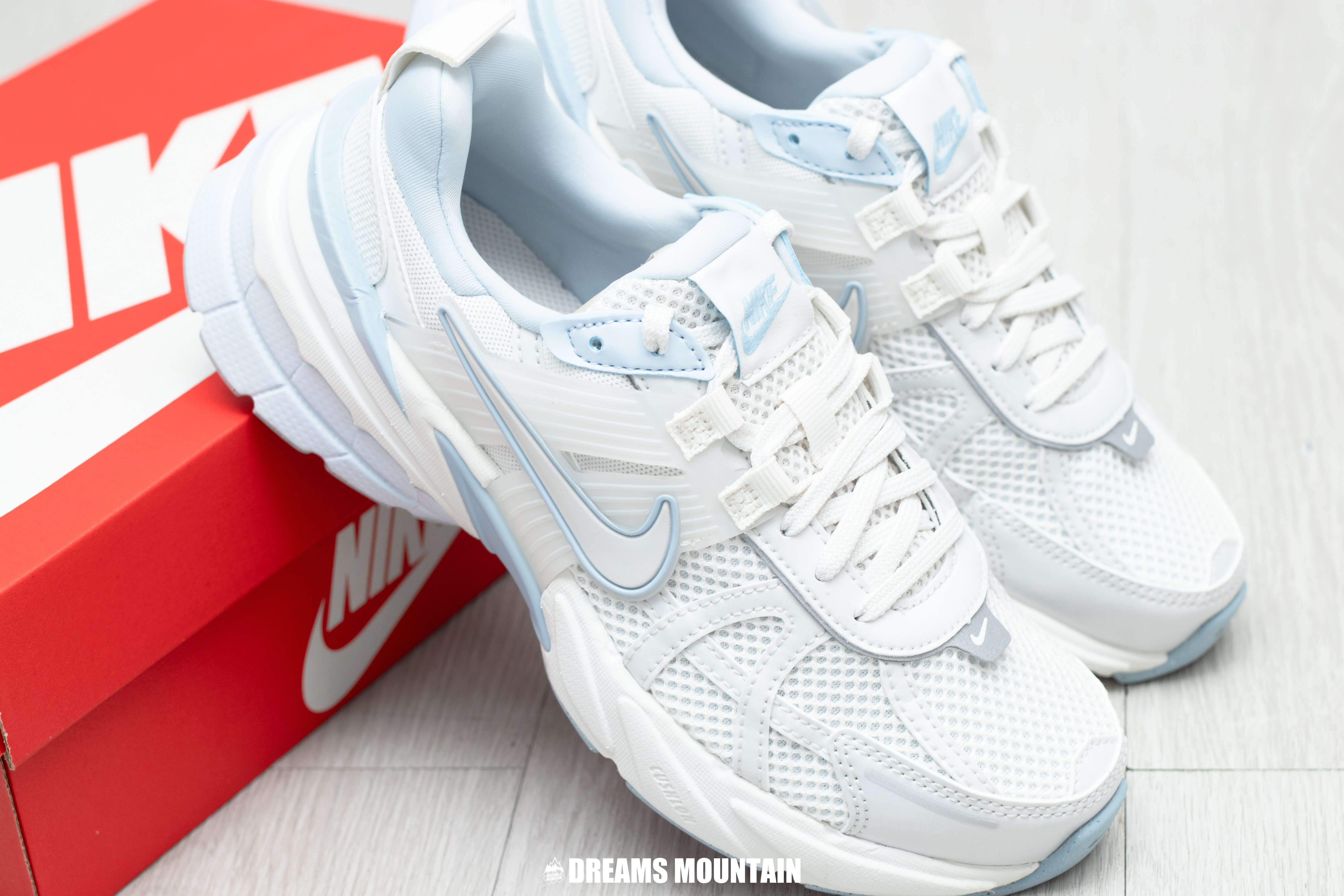 【預訂】NIKE V2K RUN "老爹鞋" 灰白冰川藍-WOMEN