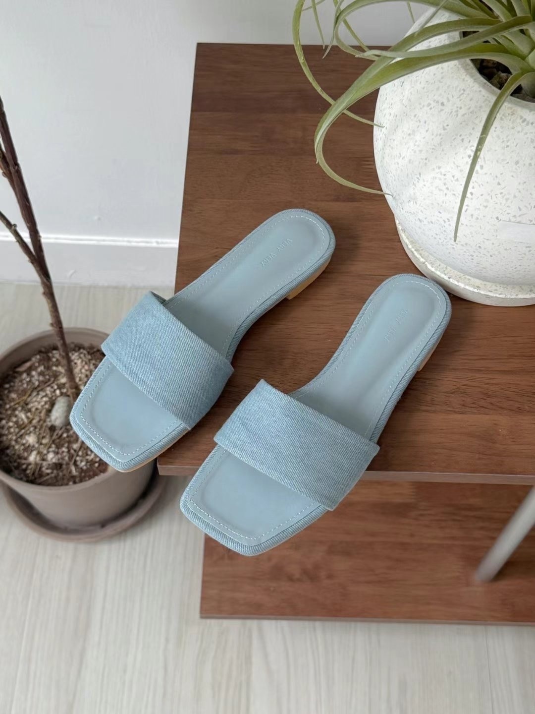 平底方頭涼拖鞋