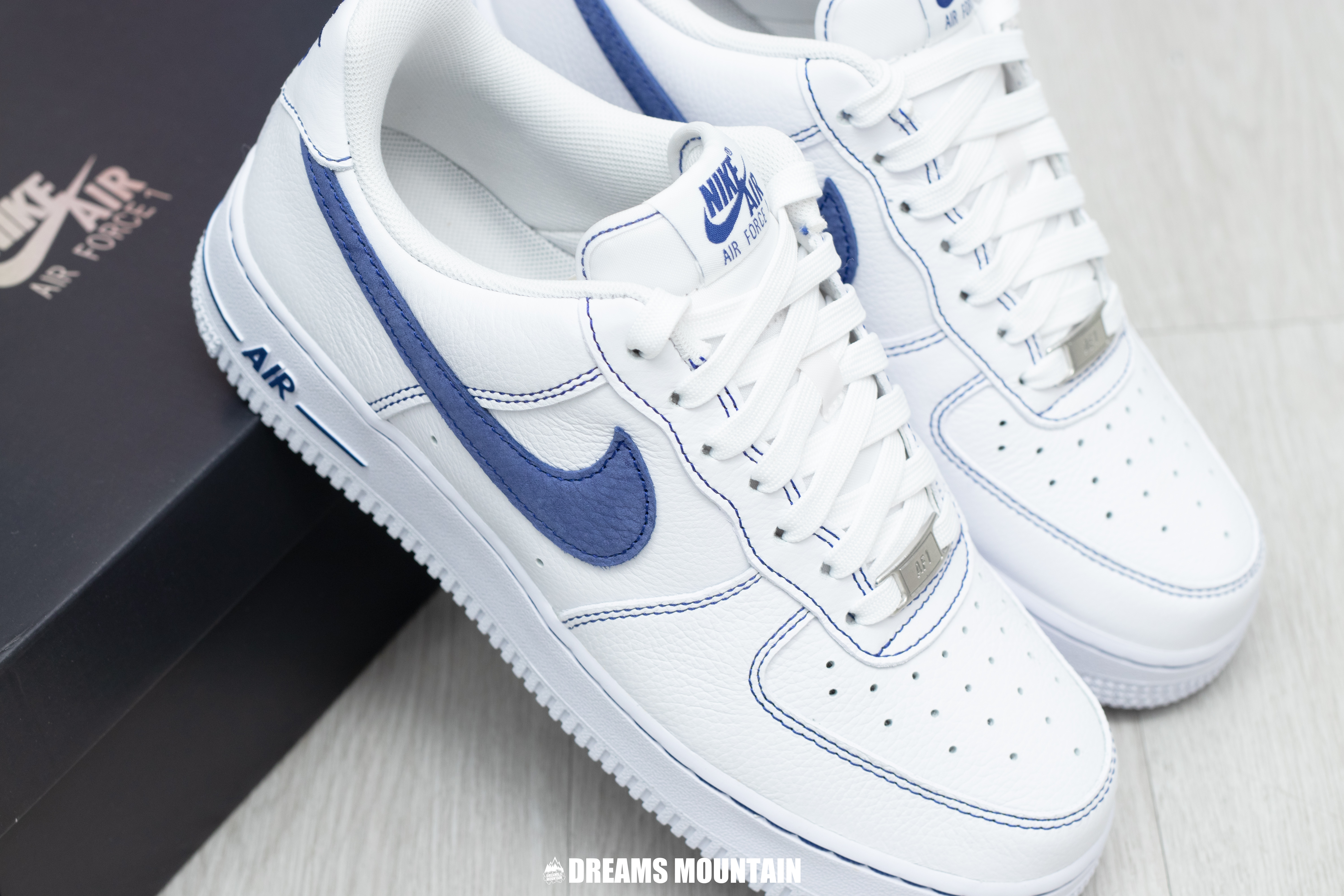【預訂】NIKE AIR FORCE 1 07 LV8 明線白藍-MEN