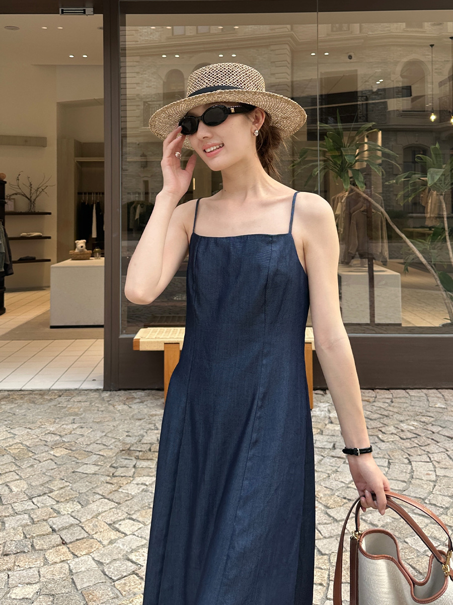 6W16 度假風修身細肩帶洋裝 一色