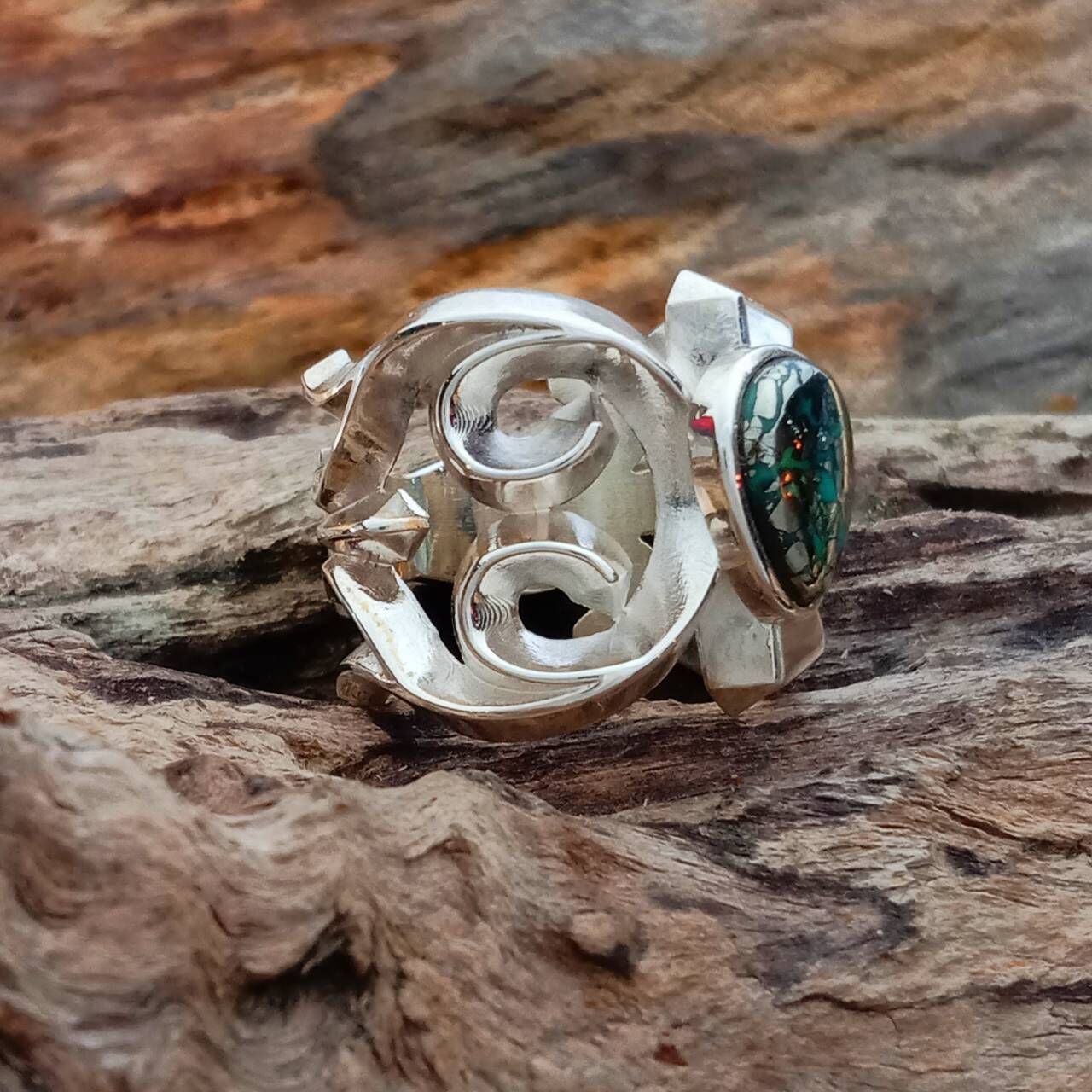 *Black Venom Jewelry- Freedom & Prayer 雙心花戒鑲Morenci II 松石