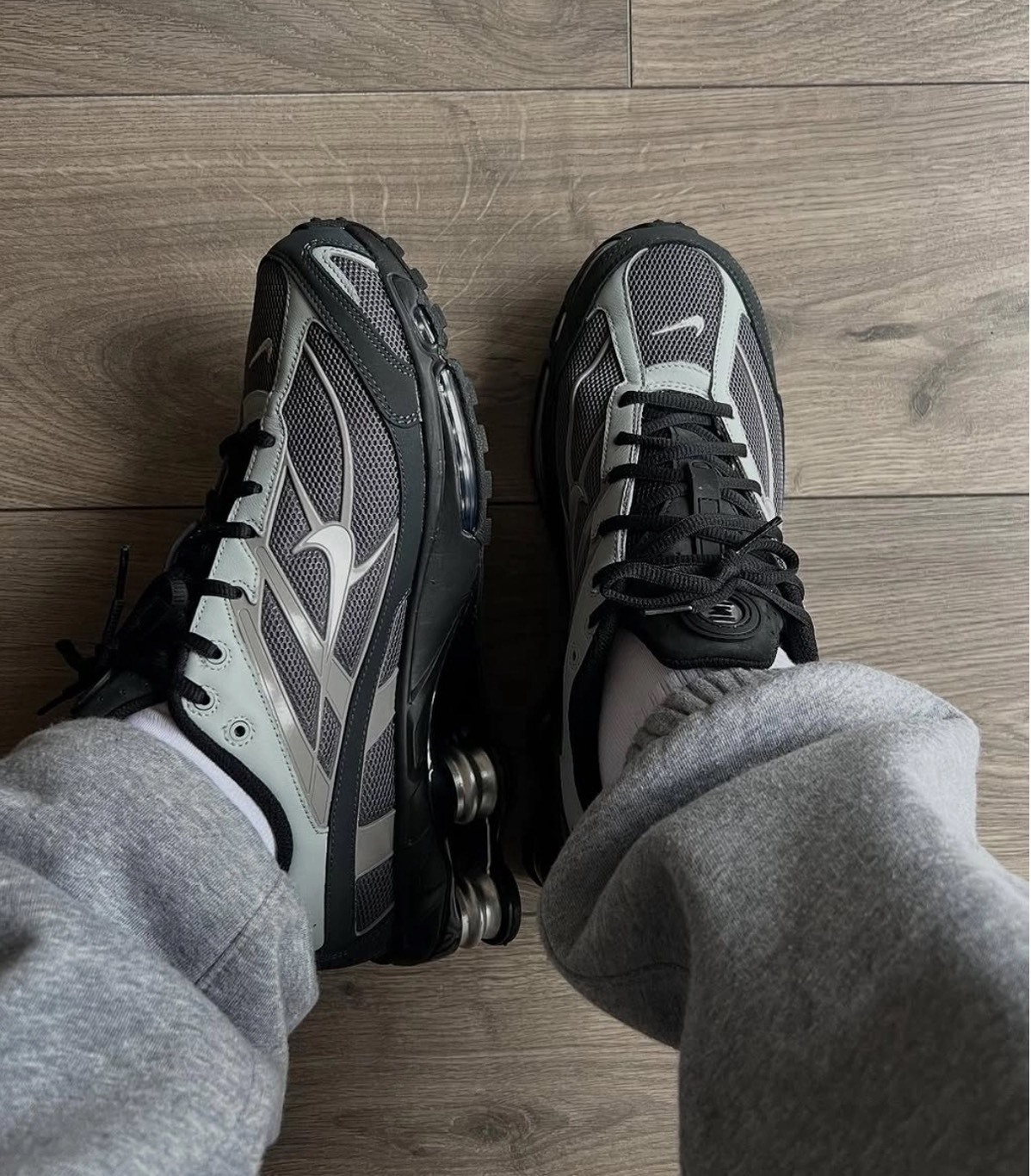 Nike Shox Ride 2 黑色避震跑步鞋 男女同款｜Light Graphite 舒適防滑低筒潮鞋