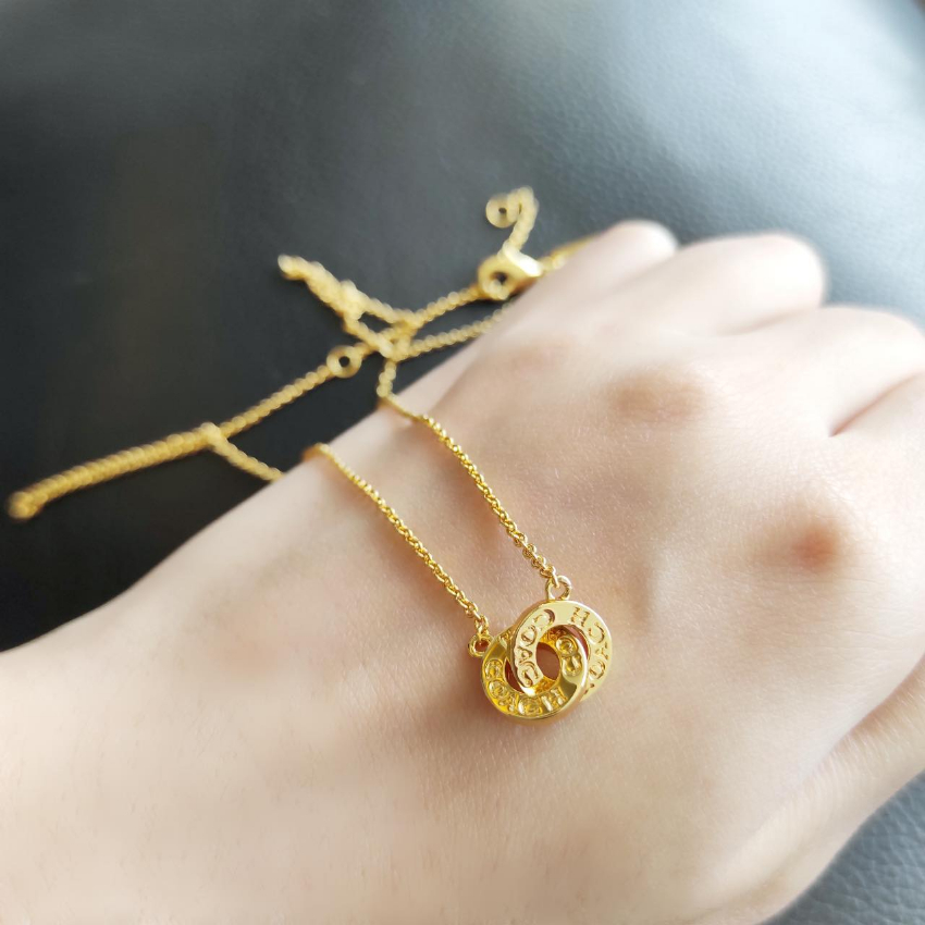 【預訂】Coach Interlocking Open Circle Pendant Necklace
