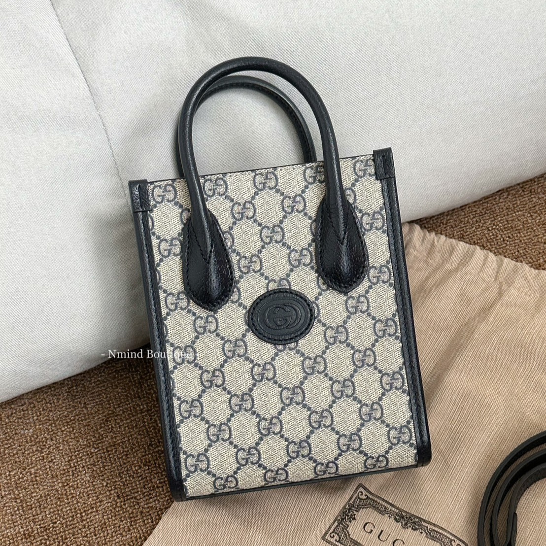 GUCCI Mini tote bag with Interlocking G / Beige Blue