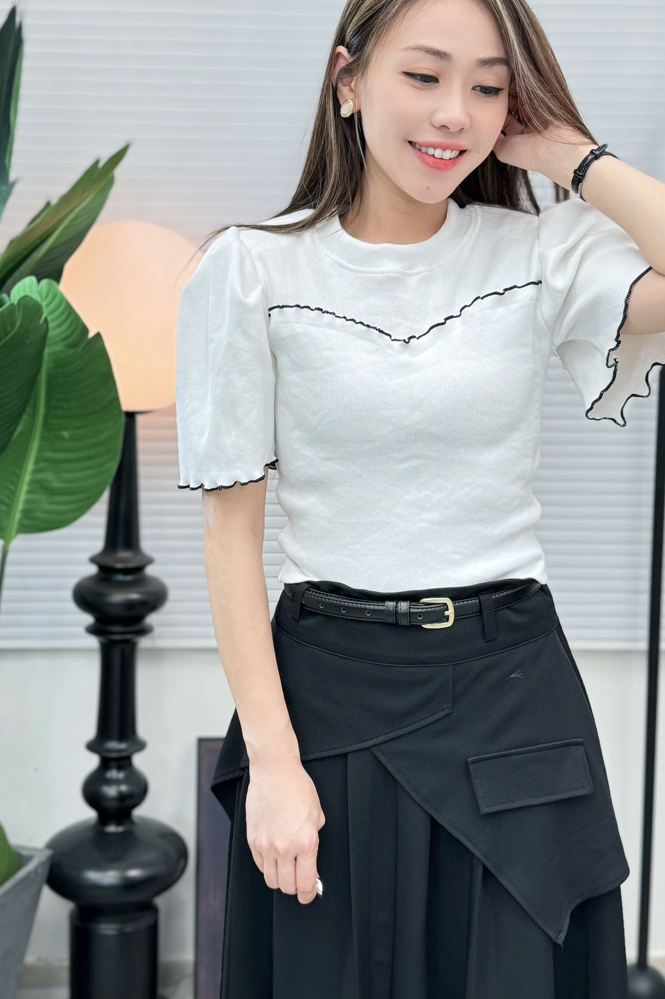 TOP#7305 🤍畫線心型胸上衣