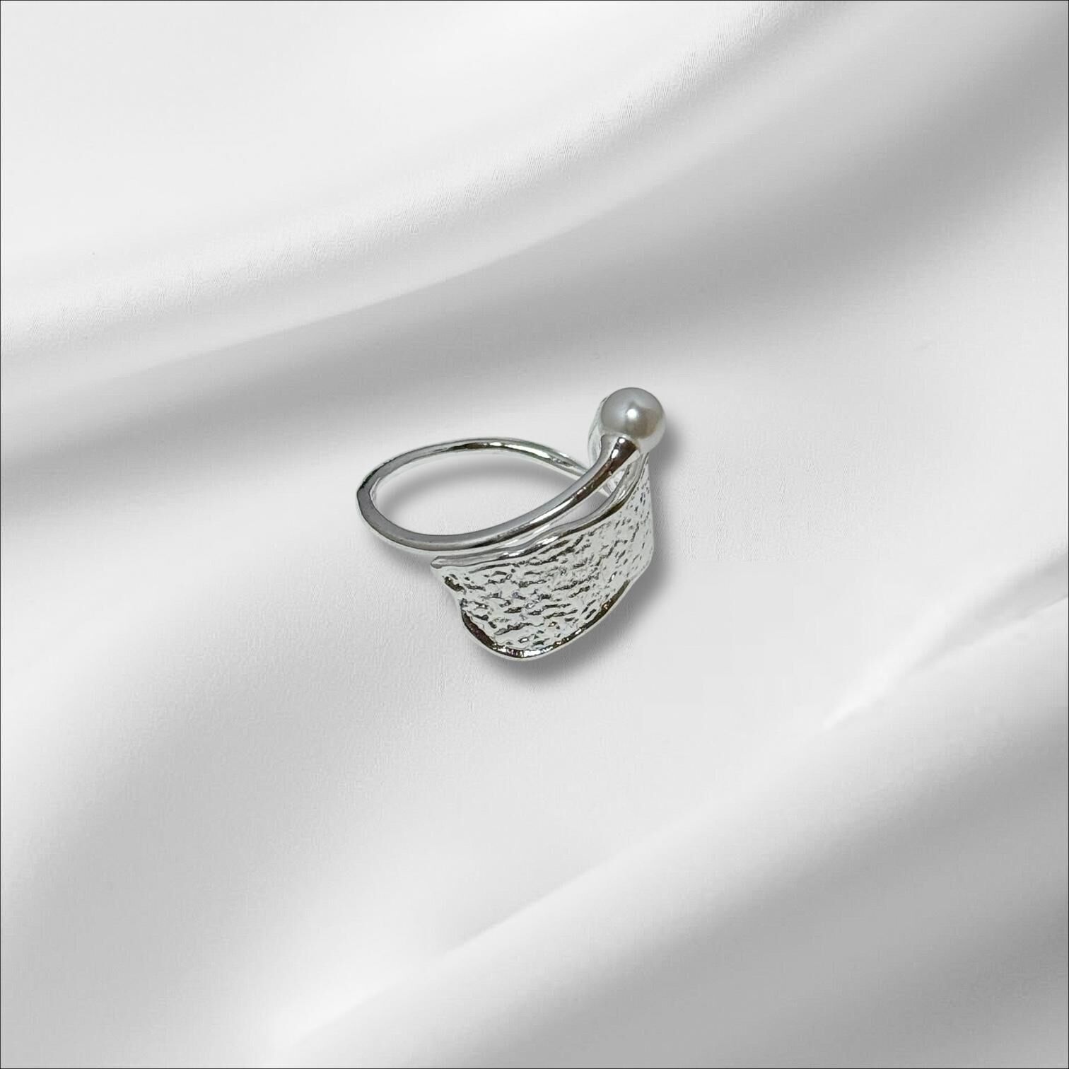 Vintage Silver Ring。925 Silver Plating