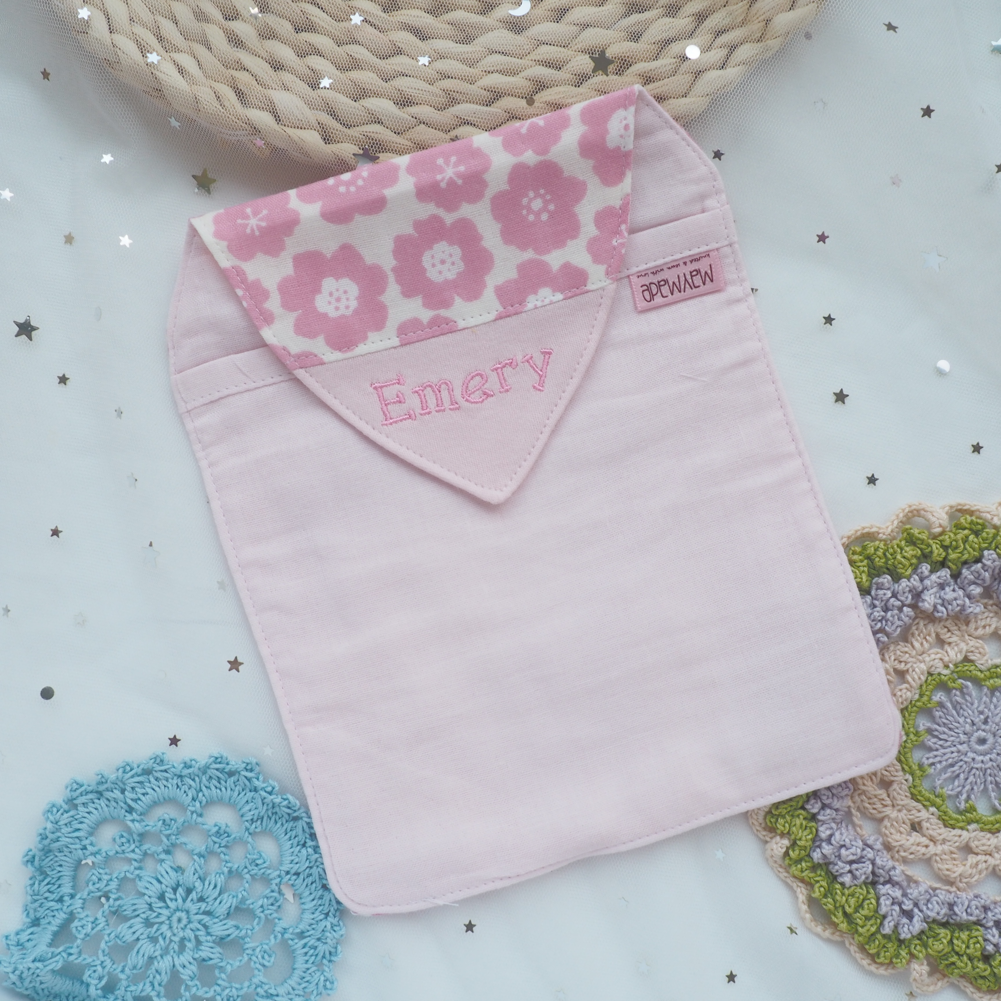 白底粉紅花圖案汗巾