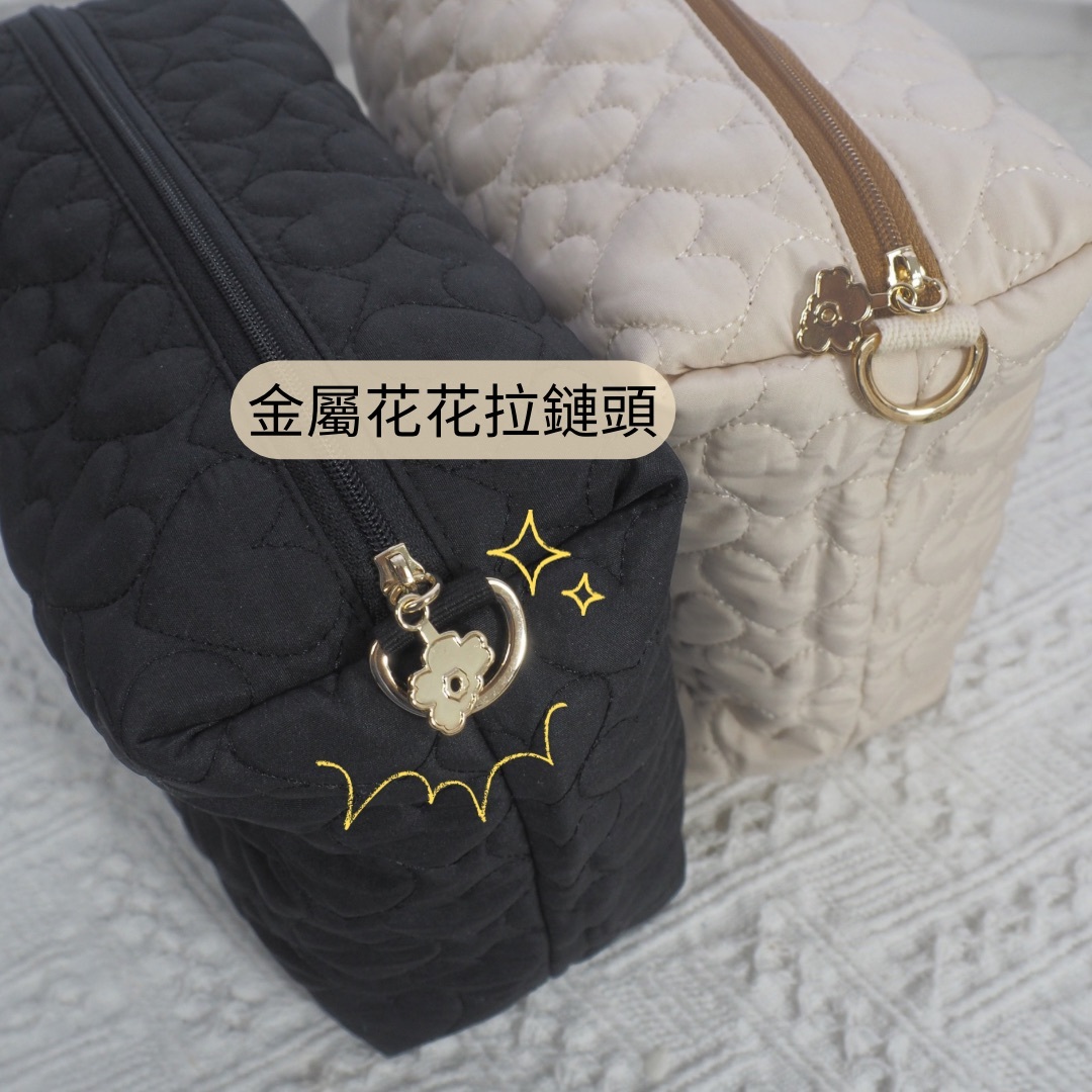 心心夾棉刺繡字母拉鏈袋