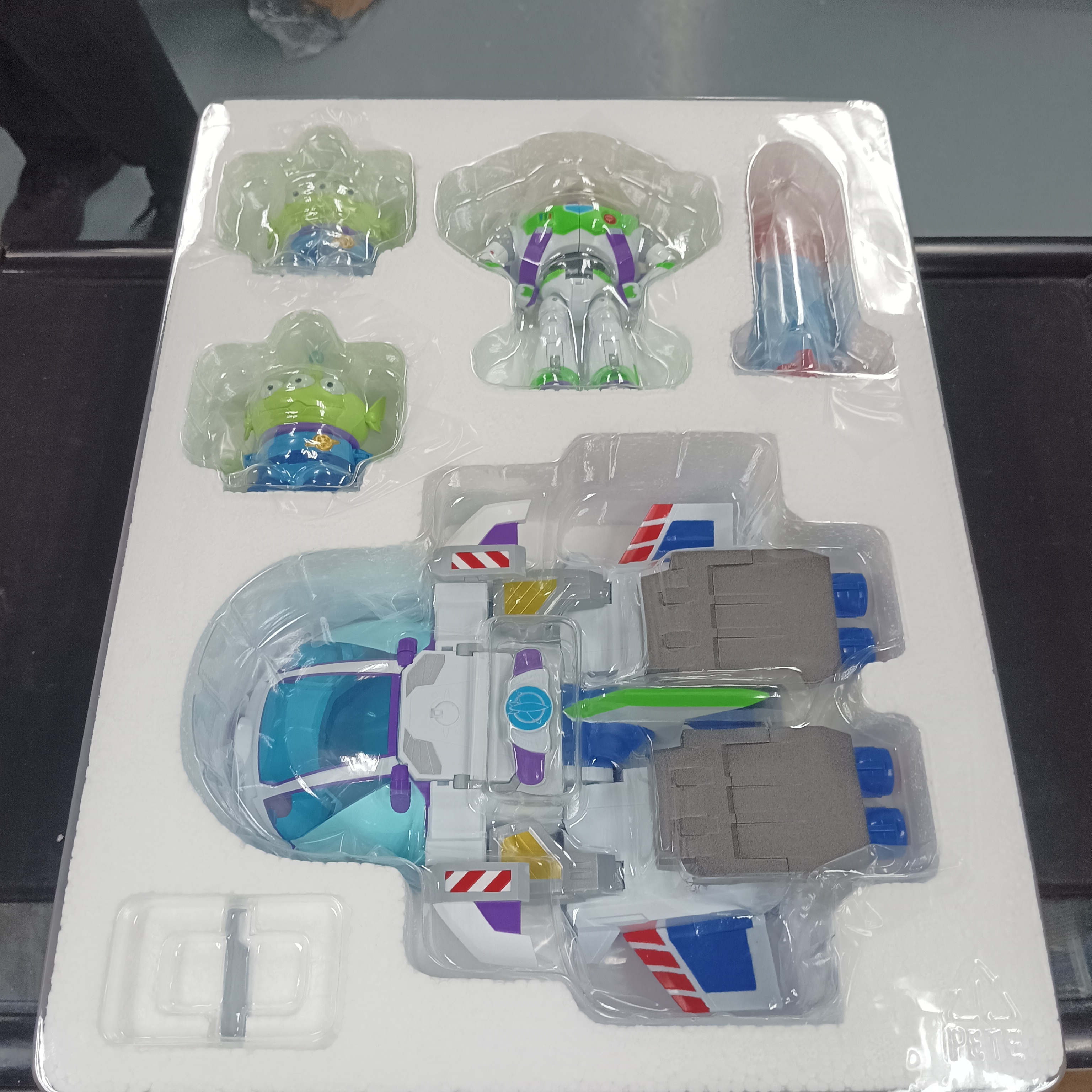 寄賣-超合金「胡迪 + 抱抱龍 + 紅心 + 豬仔 + 彈弓狗」超合體+巴斯光年 三眼仔