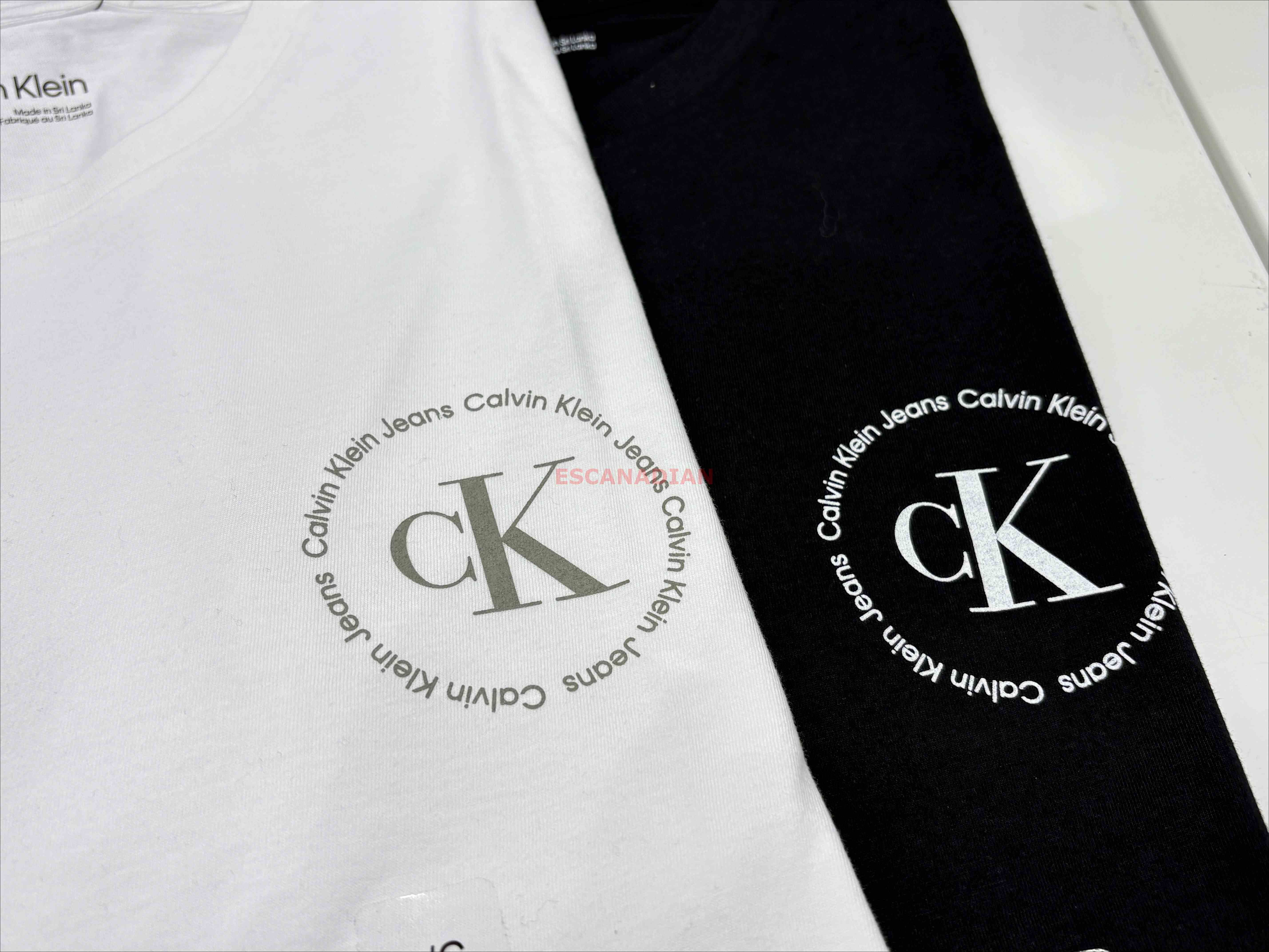 CK 男大人 胸口圓標字樣 短TEE (2色)