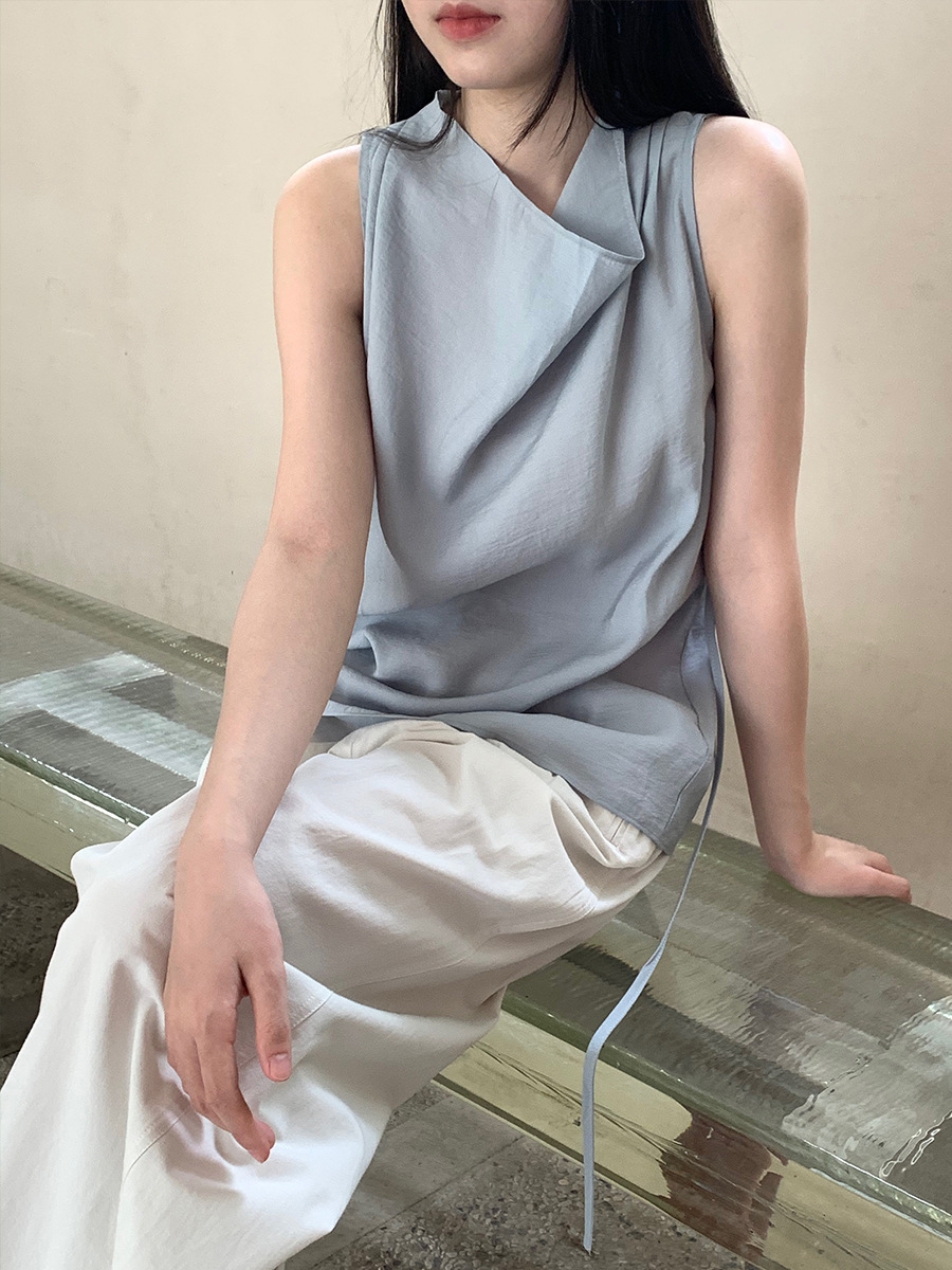 6W07 知性氣質盪領造型背心 一色