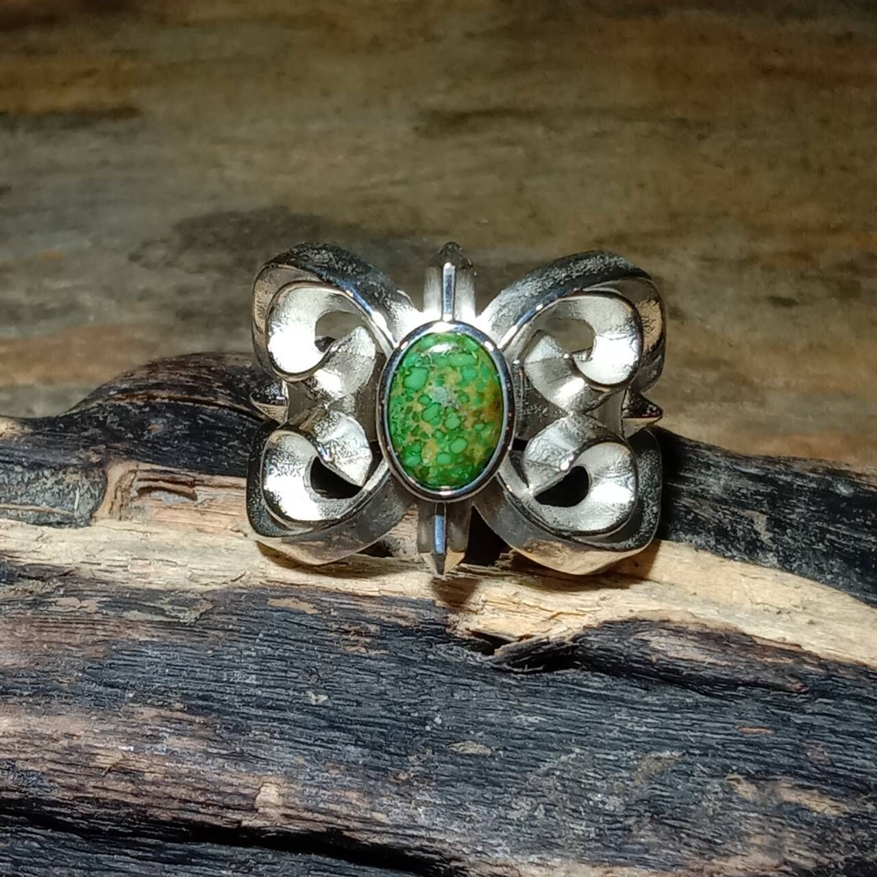 *Black Venom Jewelry- Freedom & Prayer 雙心花戒鑲Sonora Gold 松石