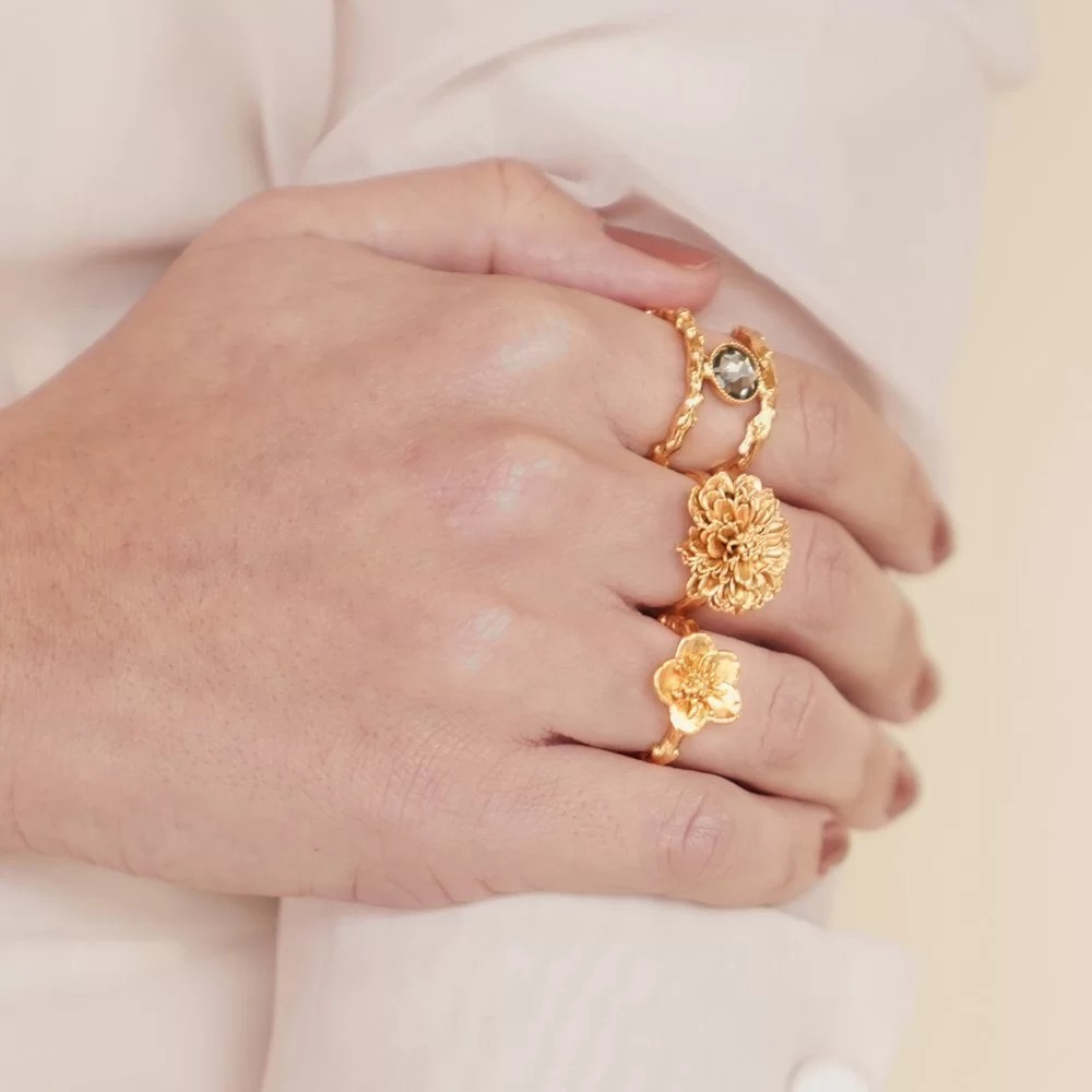 1TA0524-434 THALLO Crysanthe Chrysanthemum Ring Statement 24K Gold Plated #A226 (A-SK-E)