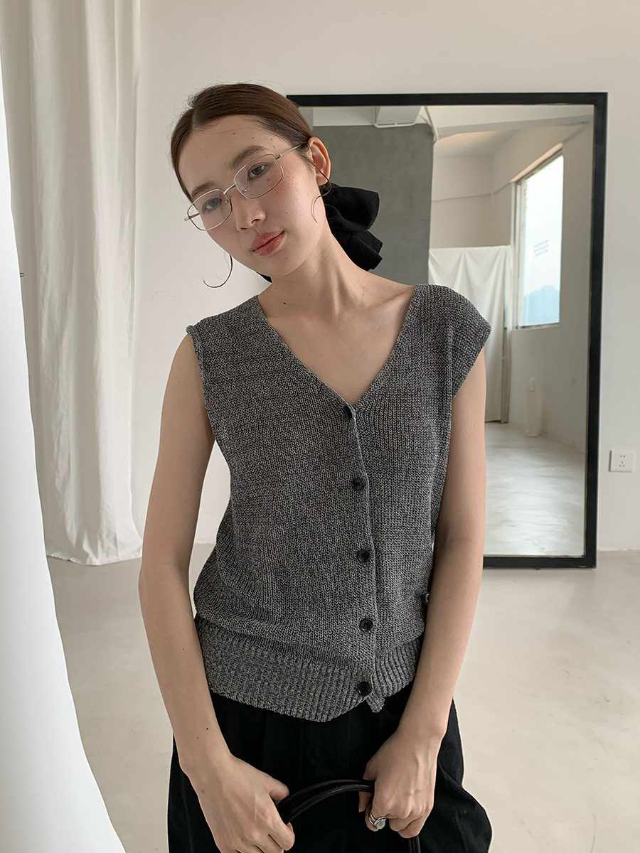 6W05 亞麻天絲針織排釦背心 三色