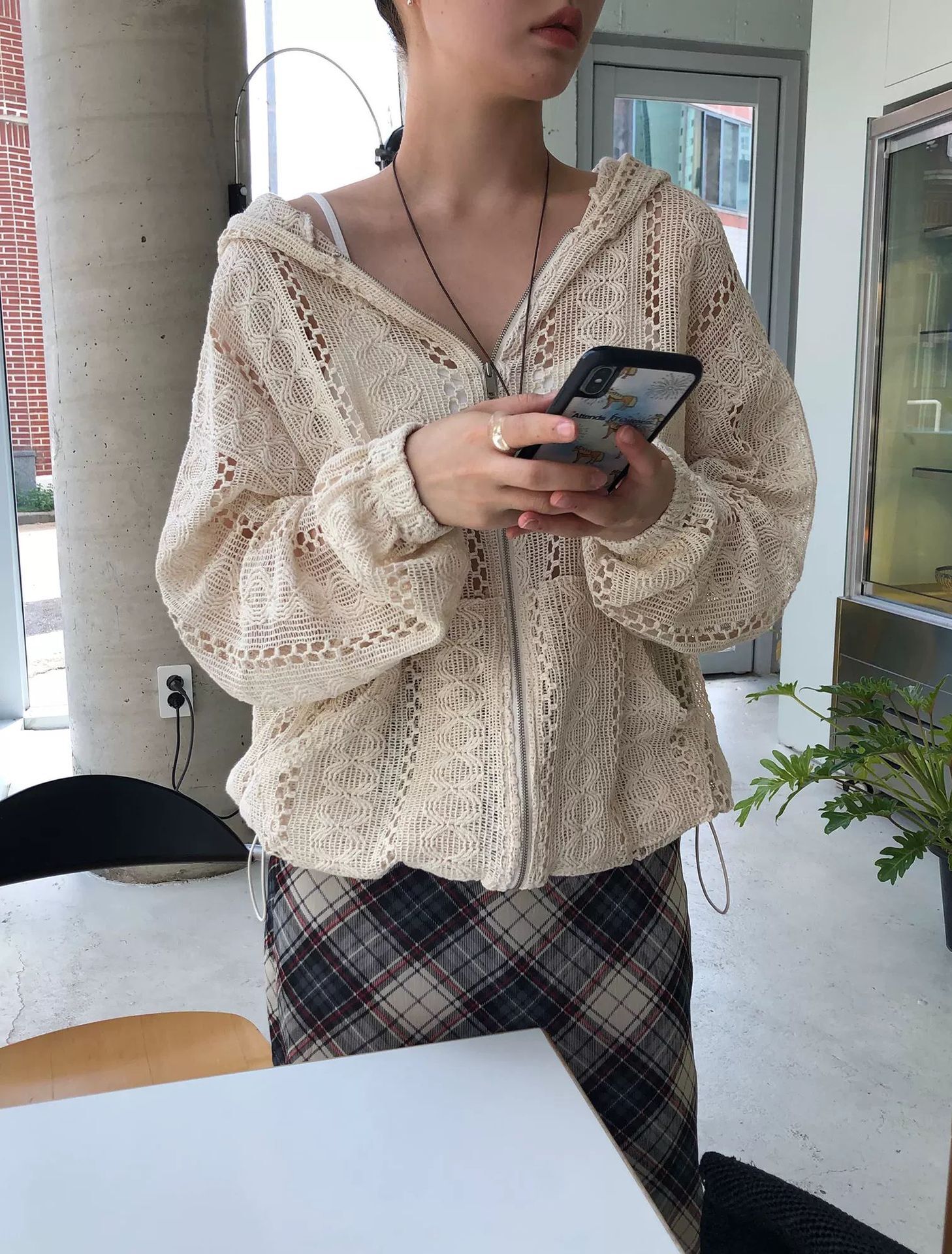 6W04 慵懶度假風鏤空針織外套 一色